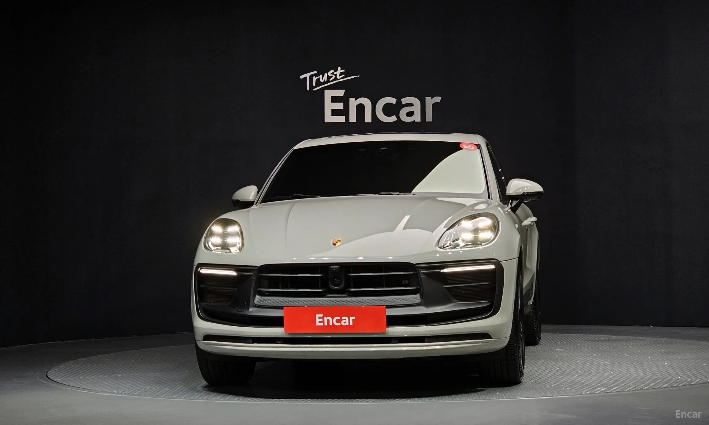 Porsche Macan превью 2