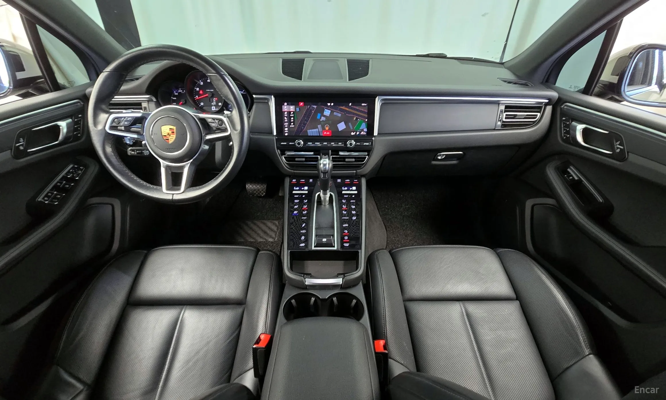 Porsche Macan превью 4