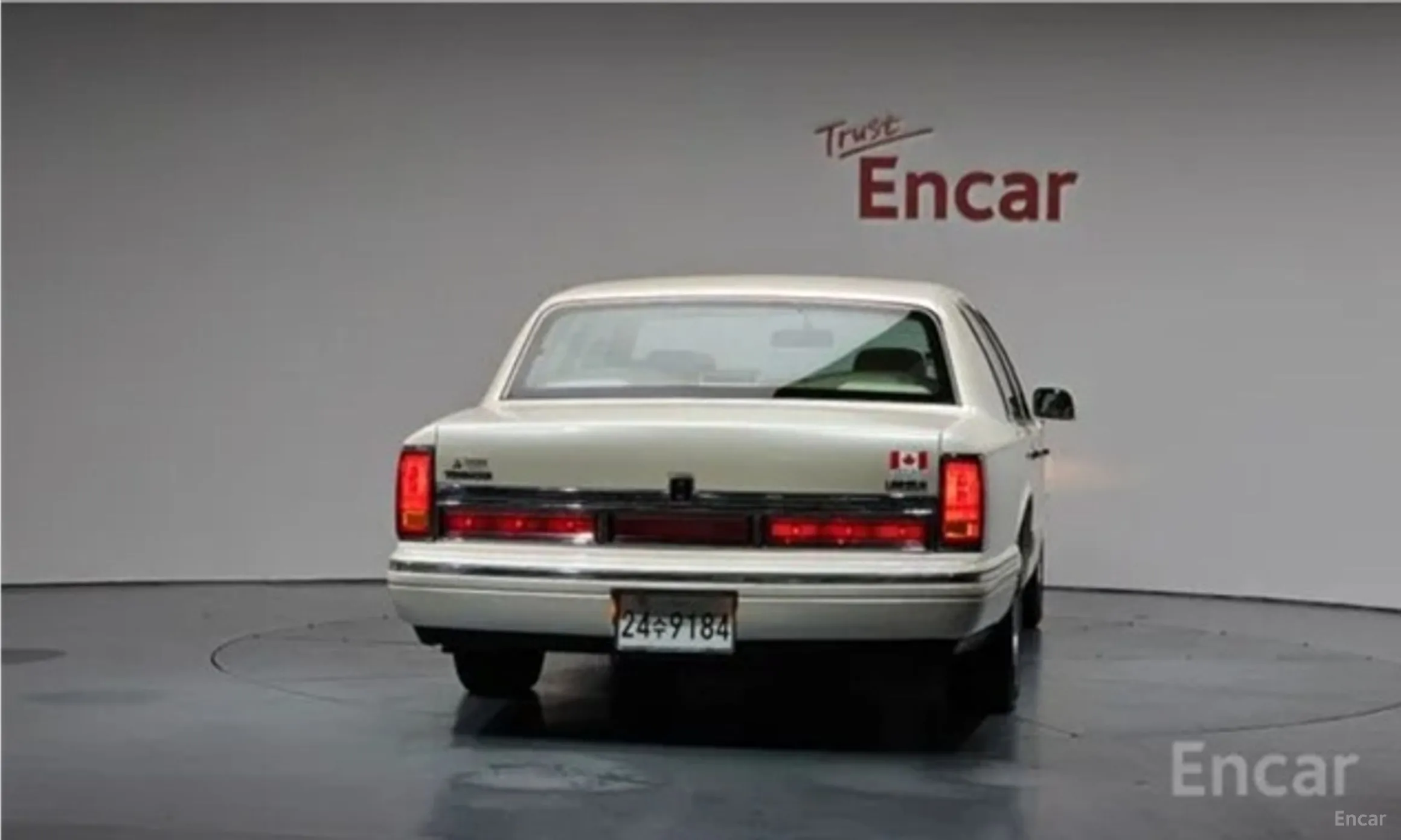 Lincoln Towncar превью 4