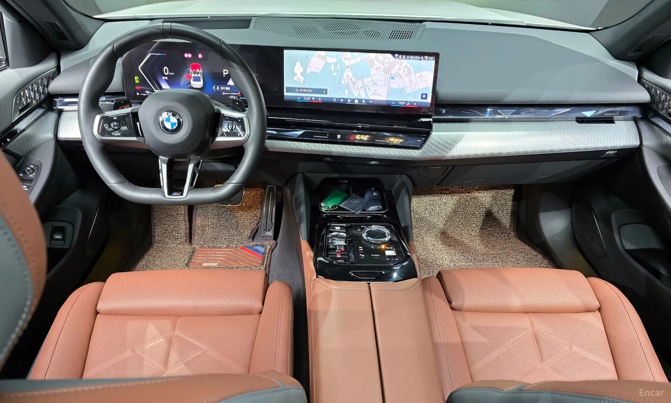 BMW 5 Series (G60) превью 4