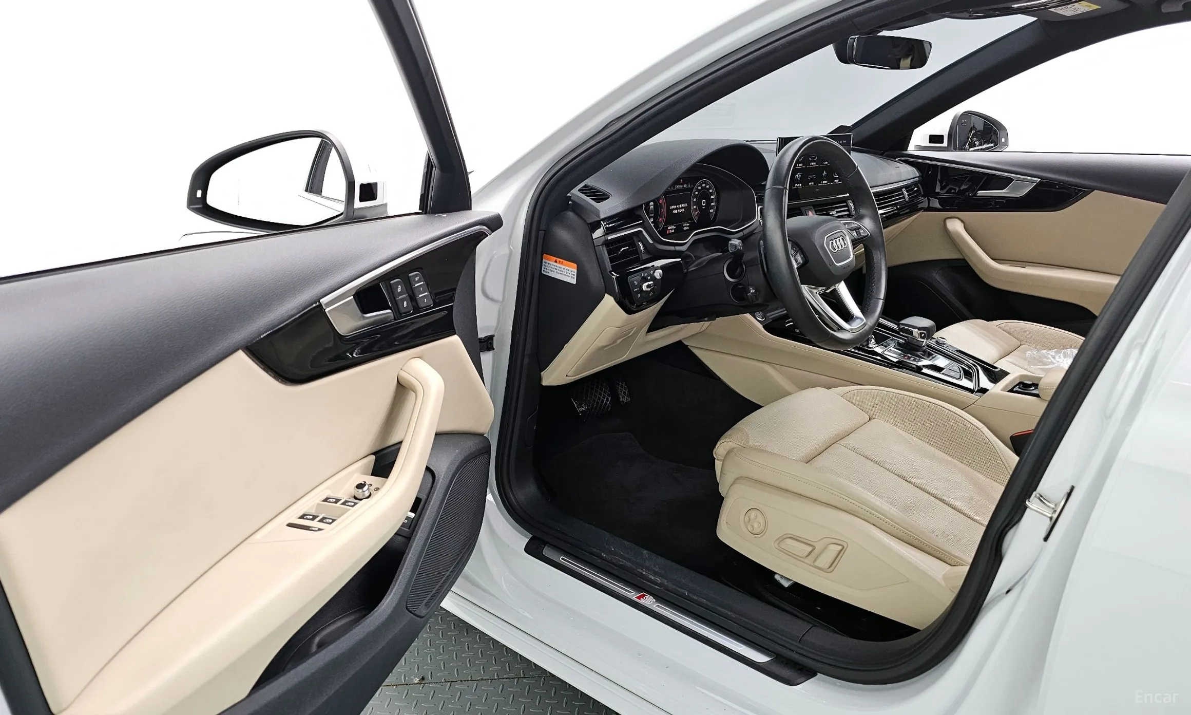 Audi A4 (B9) превью 10