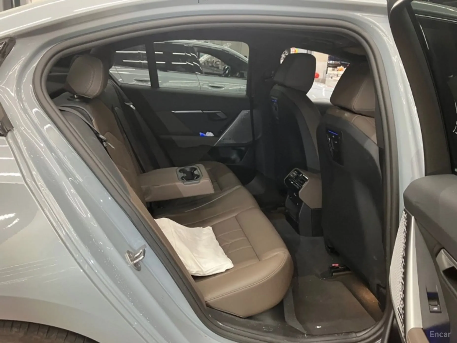 BMW 5 Series (G60) превью 2
