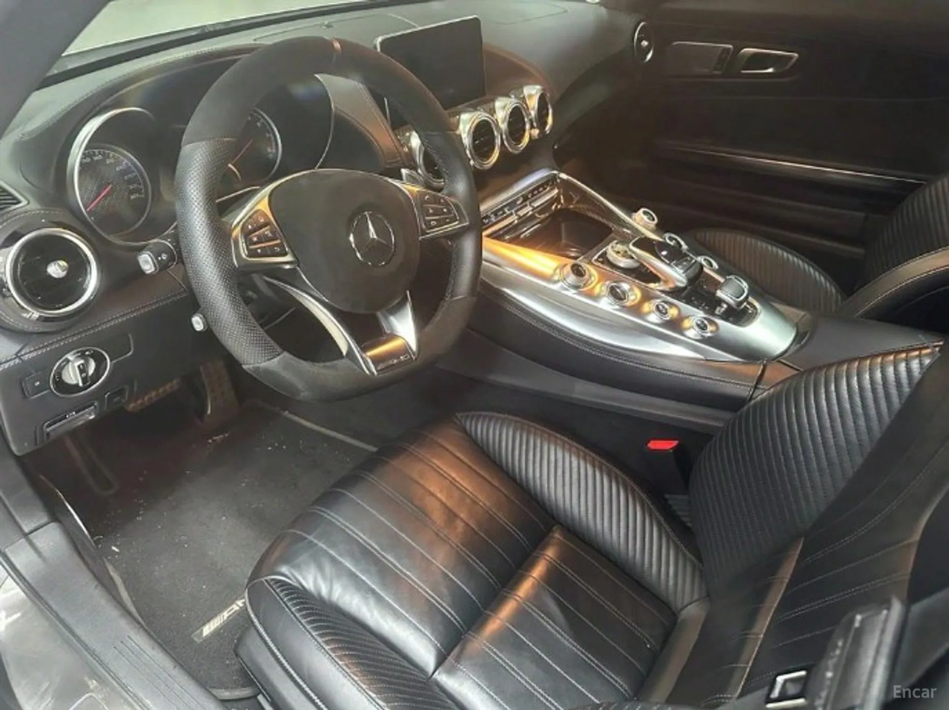 Mercedes Benz AMG GT превью 3