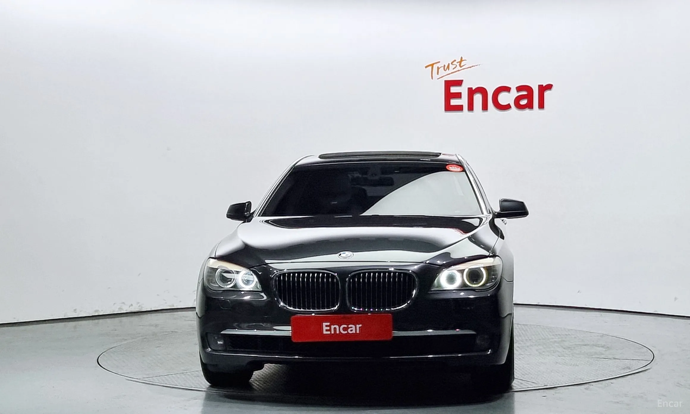 BMW 7 Series (F01) превью 2