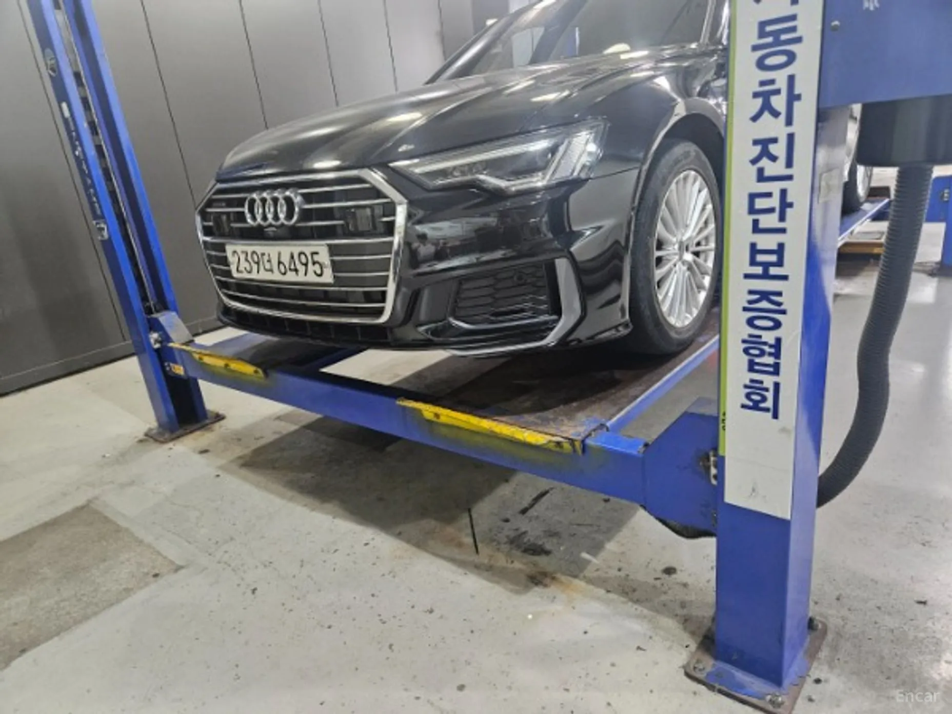 A6 (C8)