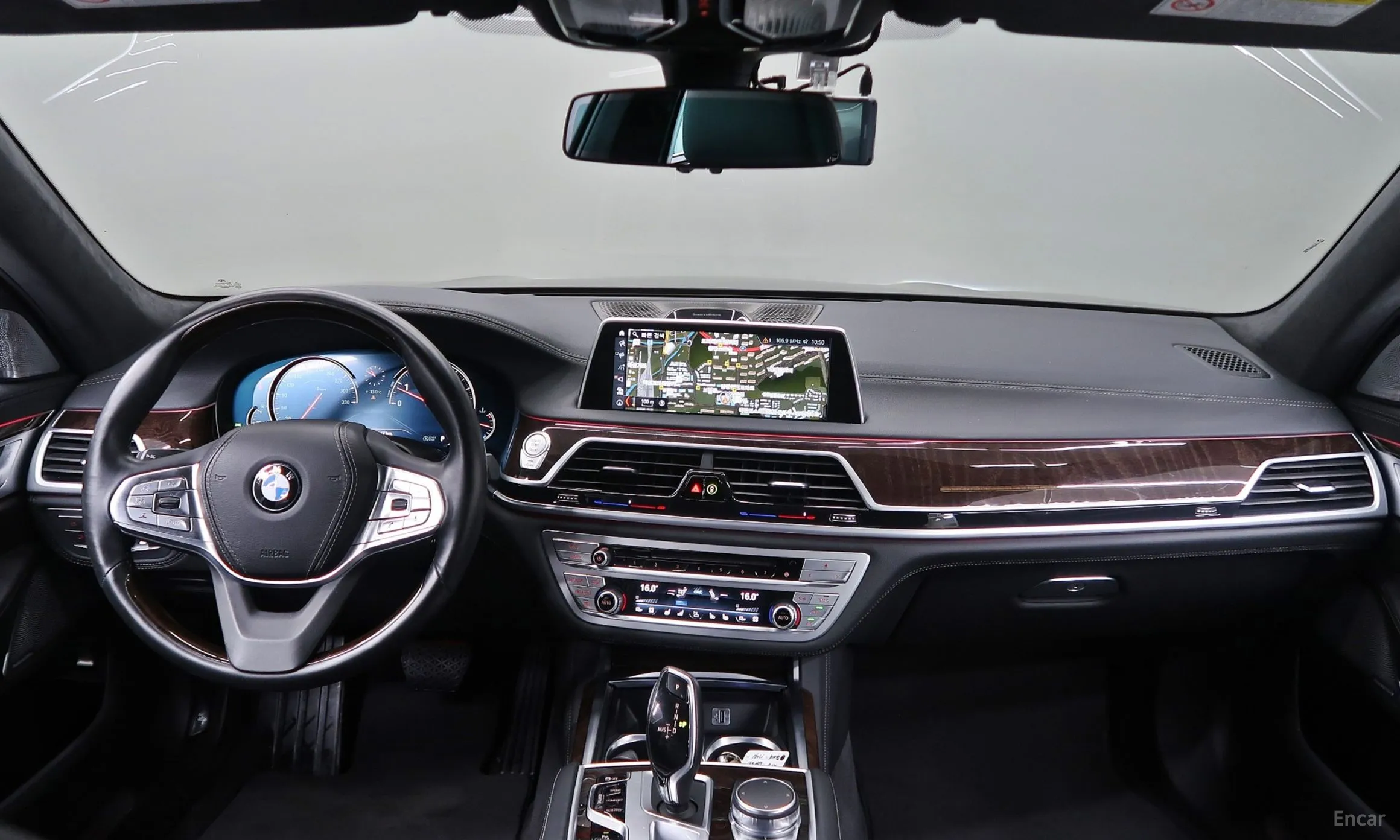 BMW 7 Series (G11) превью 4