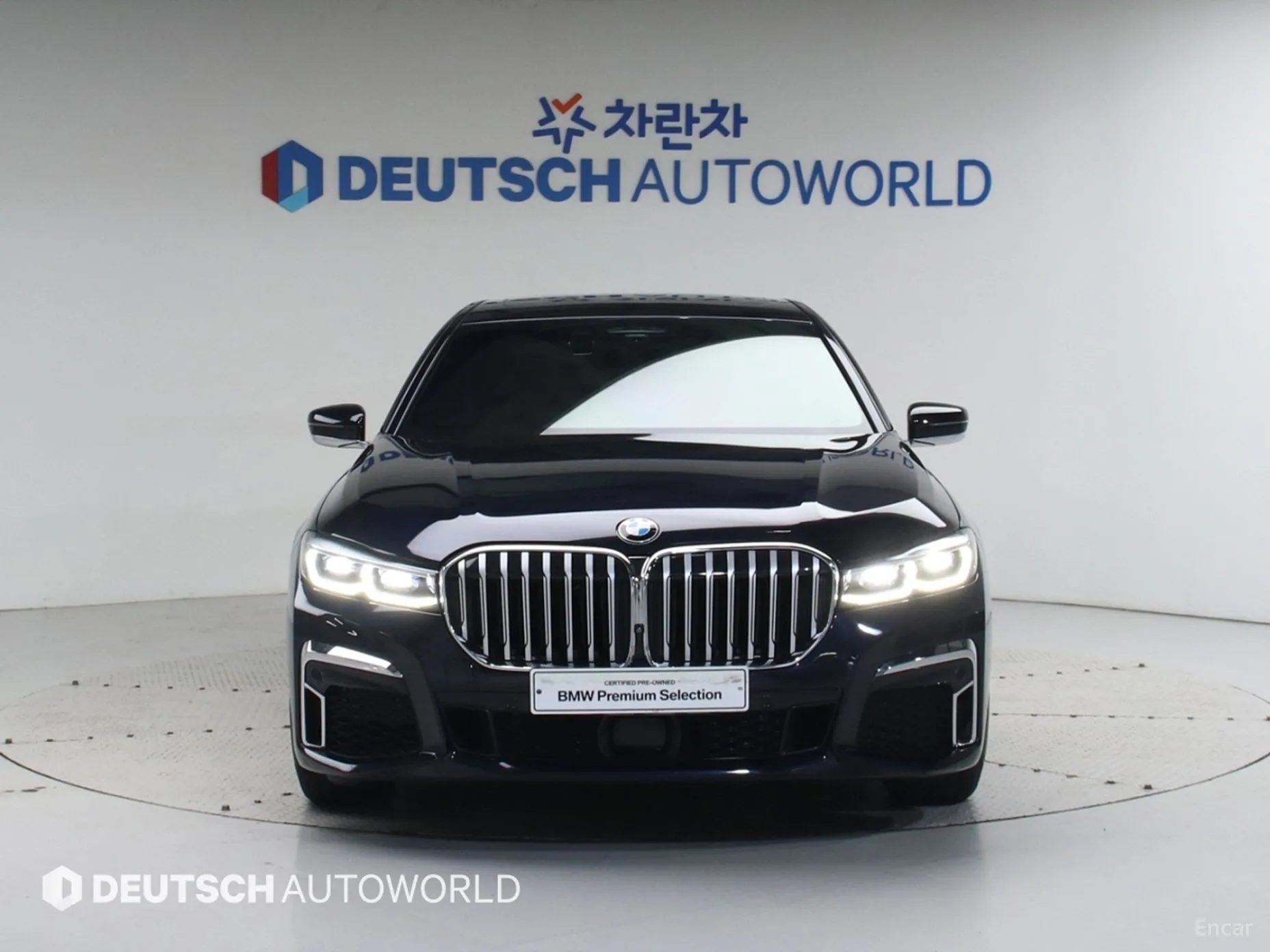 BMW 7 Series (G11) превью 2
