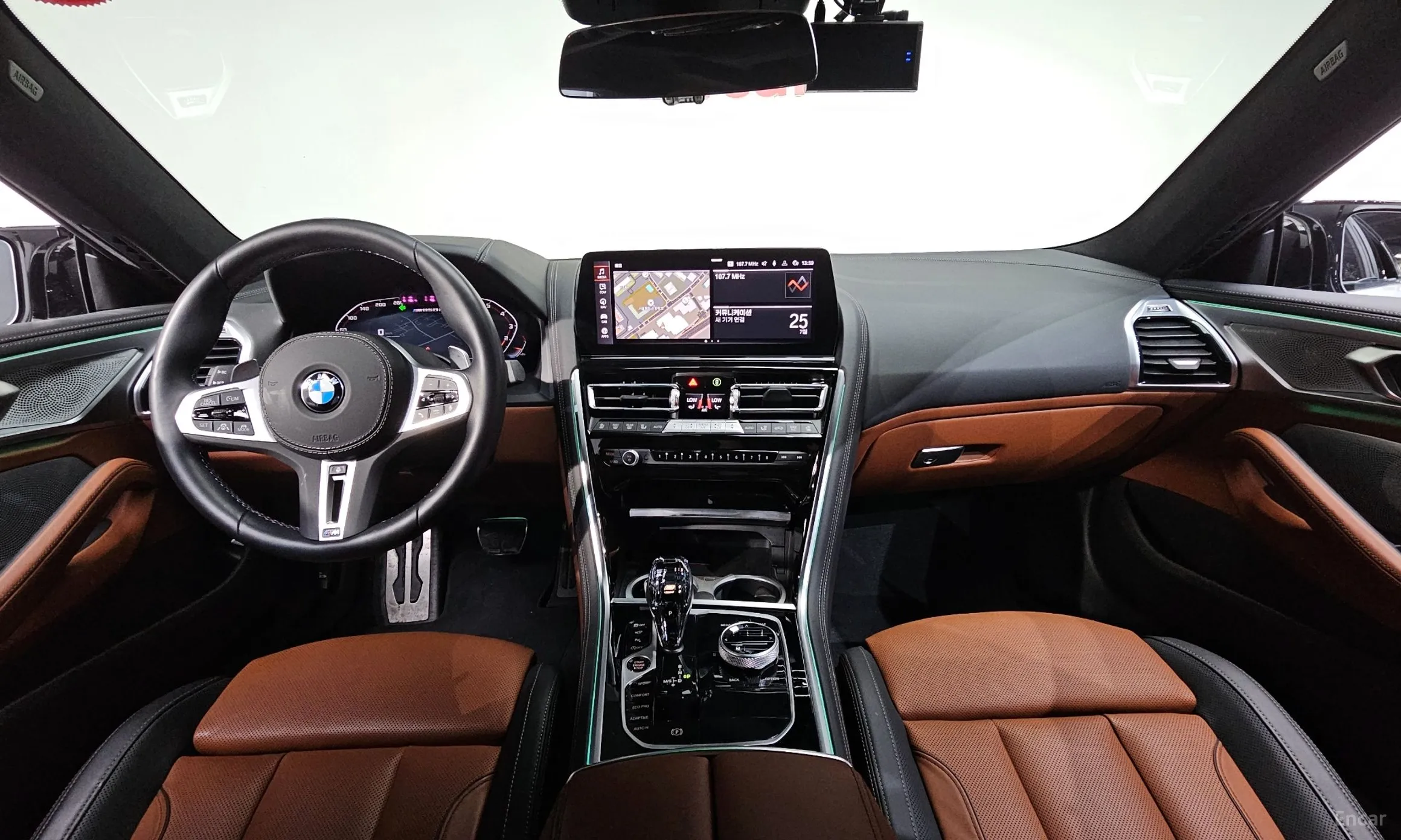 BMW 8-series (G15) превью 4