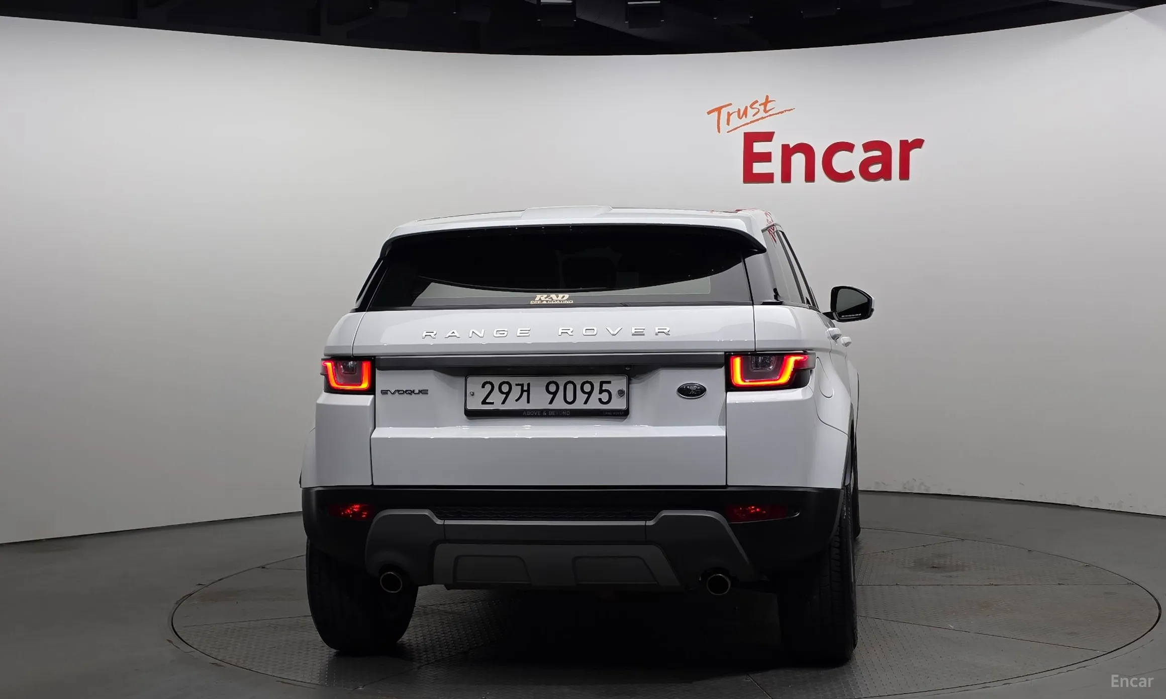 Land Rover Range Rover Evoque превью 3