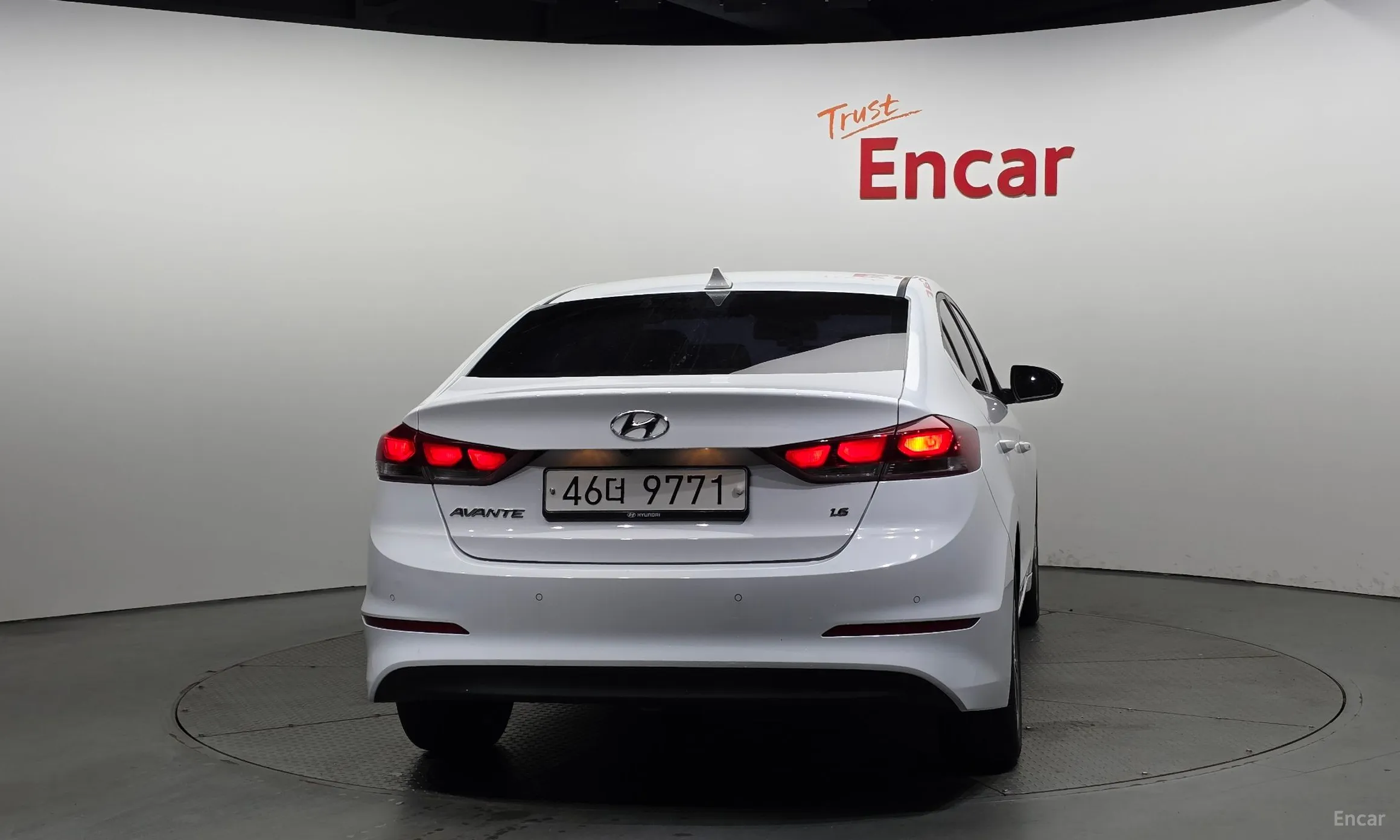 Hyundai Avante AD превью 3