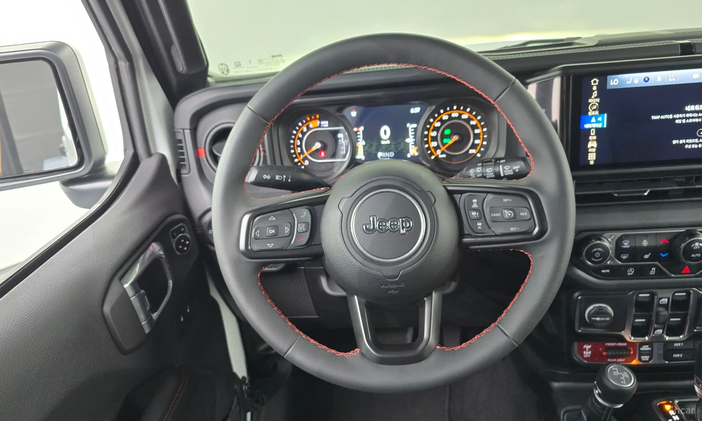 Jeep Wrangler (JL) превью 13