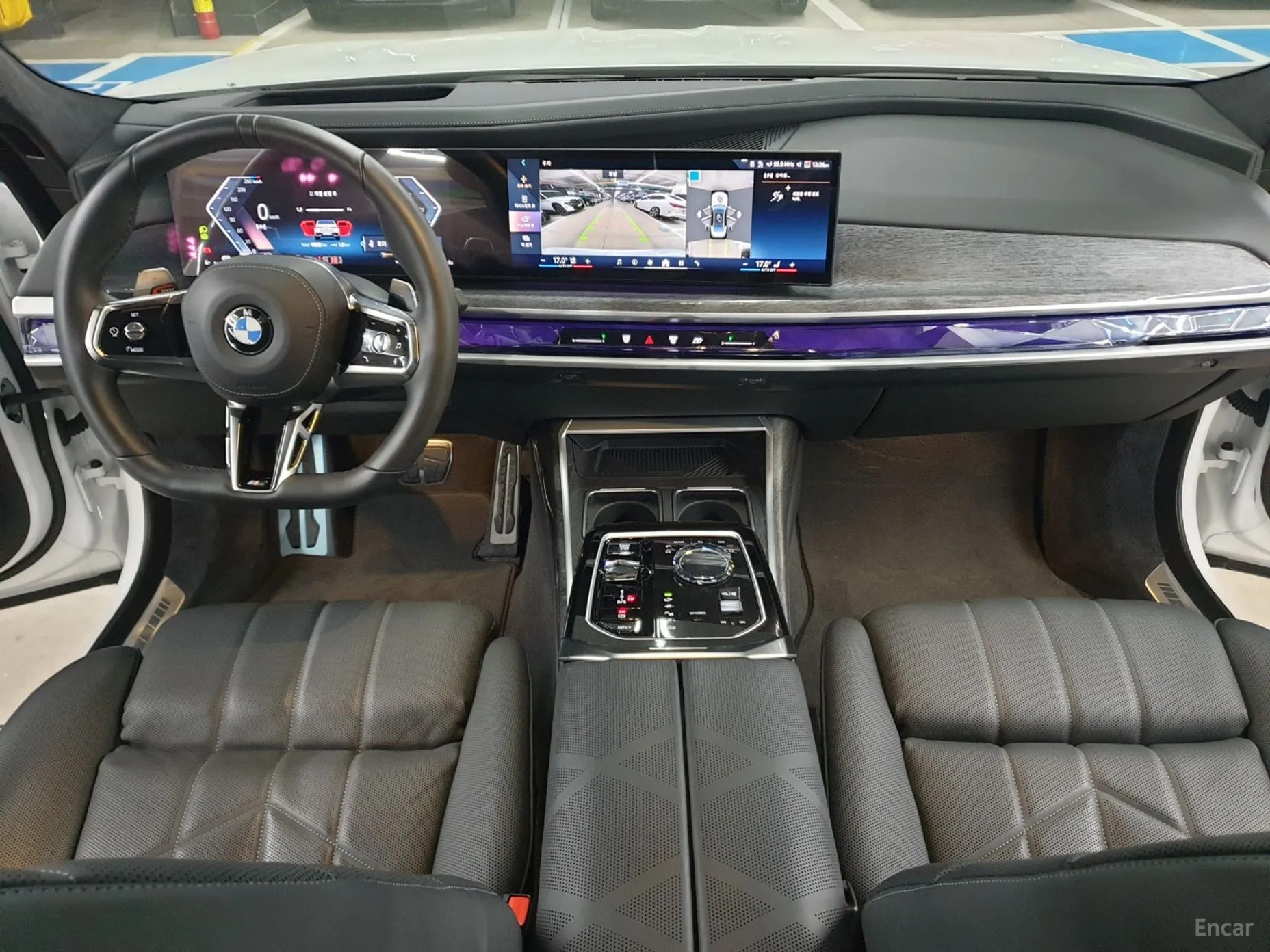 BMW 7 Series (G70) превью 4