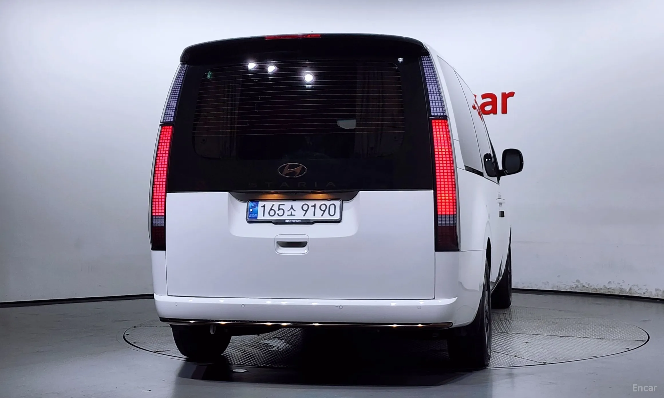 Hyundai Staria превью 3