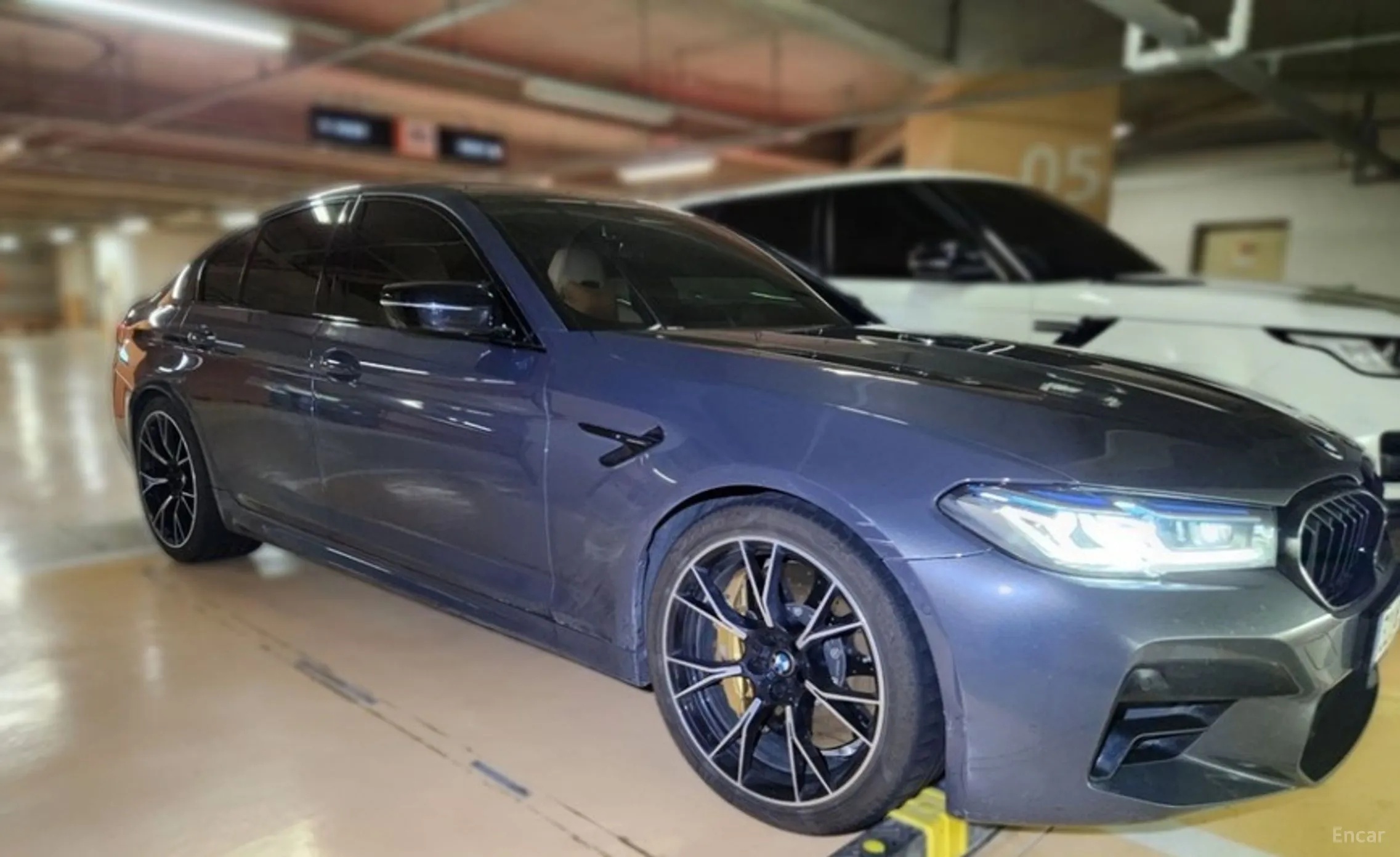 BMW M5 (F90) превью 3