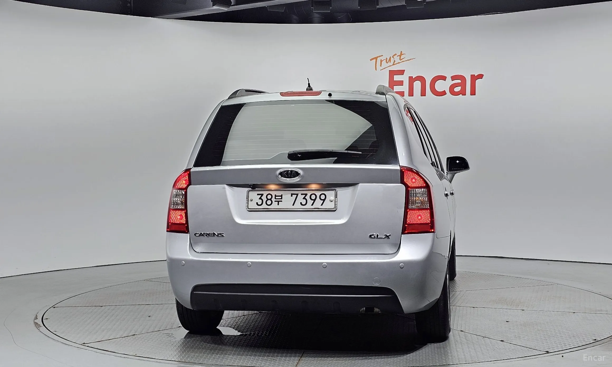 Kia Carens превью 3