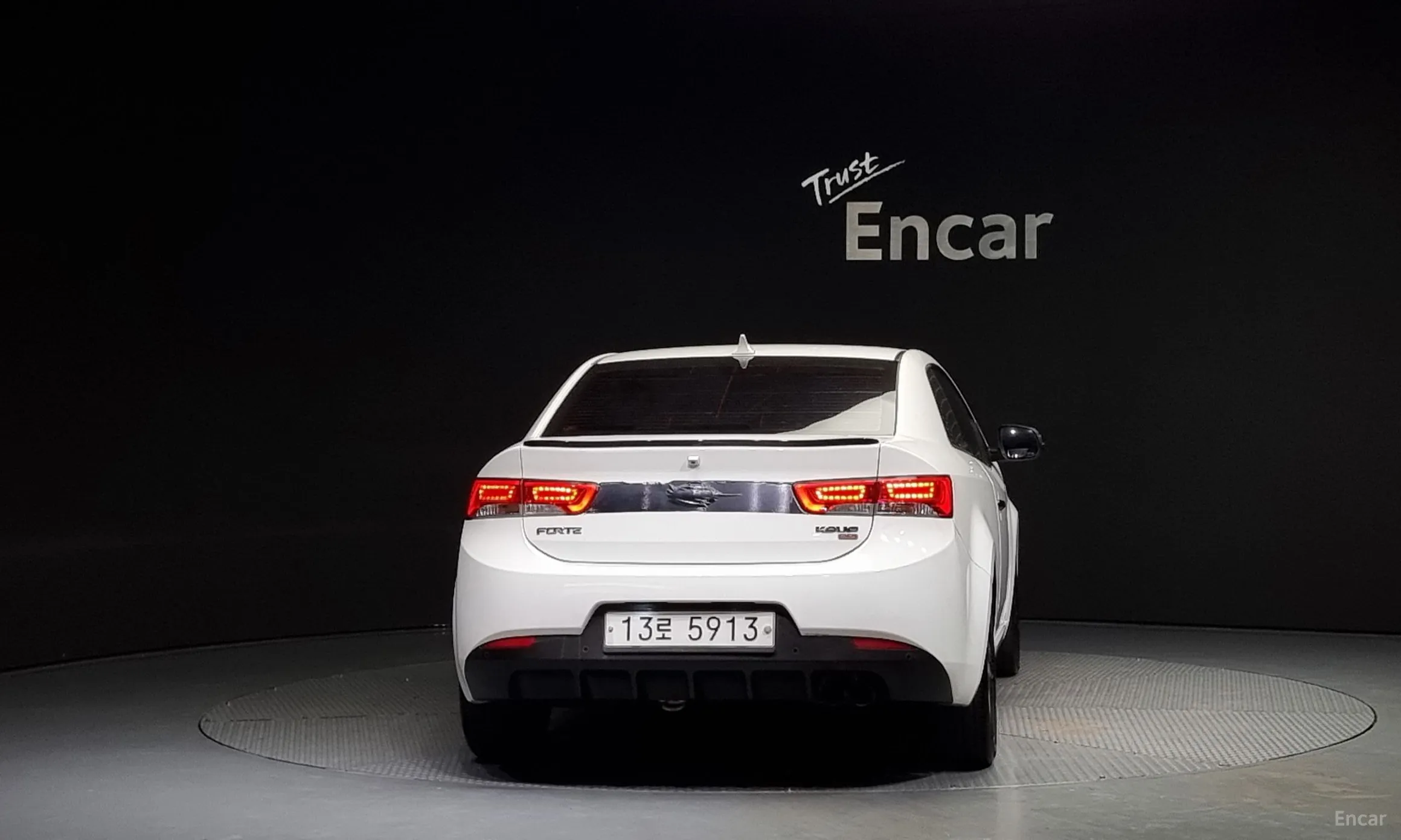 Kia Forte Coop превью 3