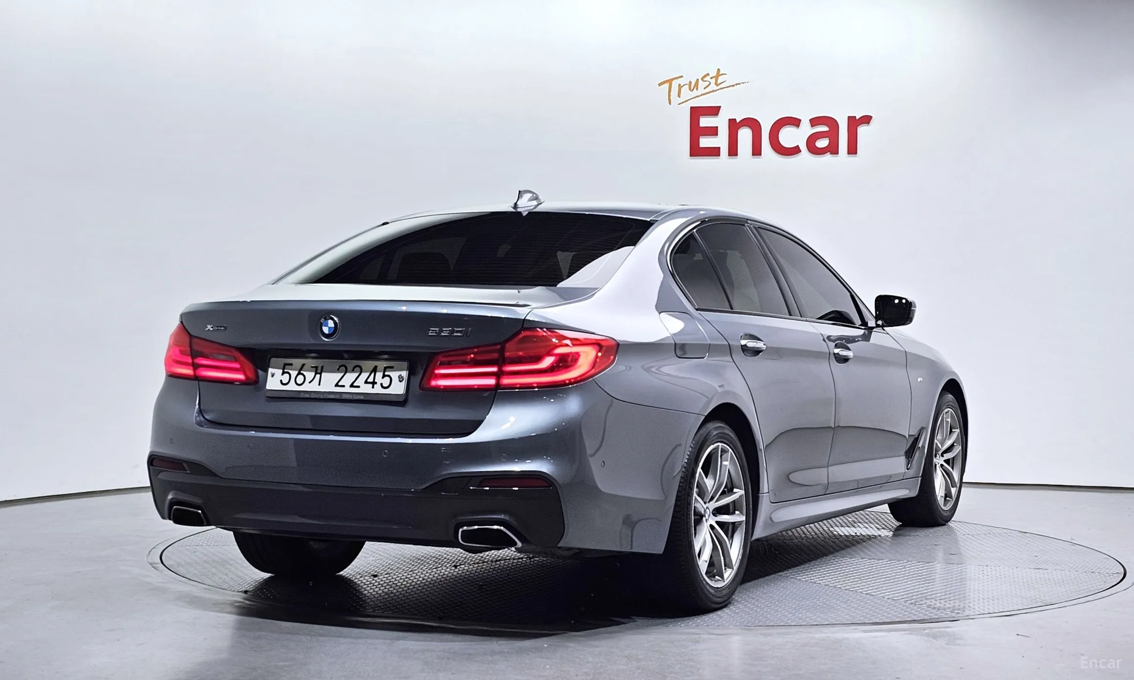BMW 5 Series (G30) превью 2