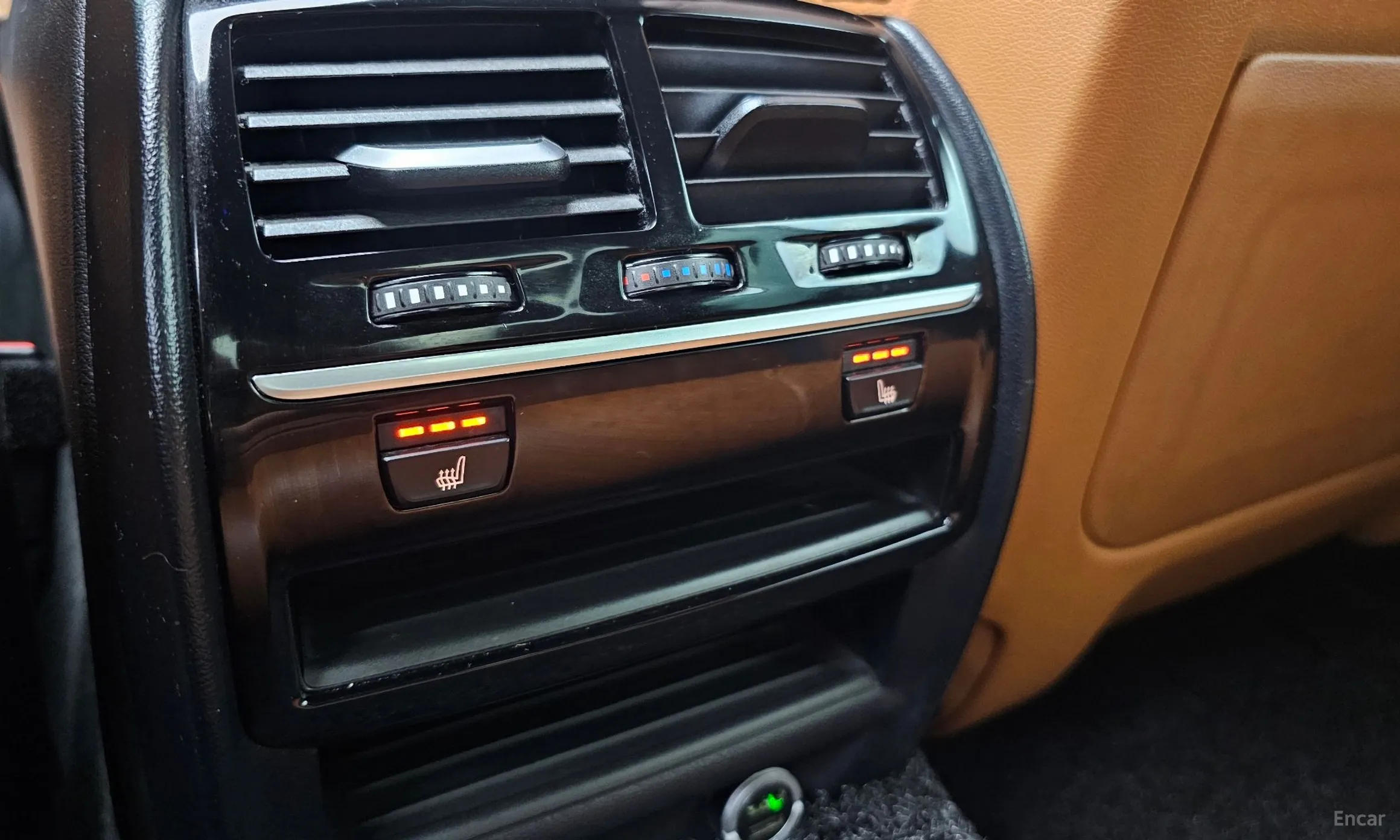 BMW 5 Series (G30) превью 17