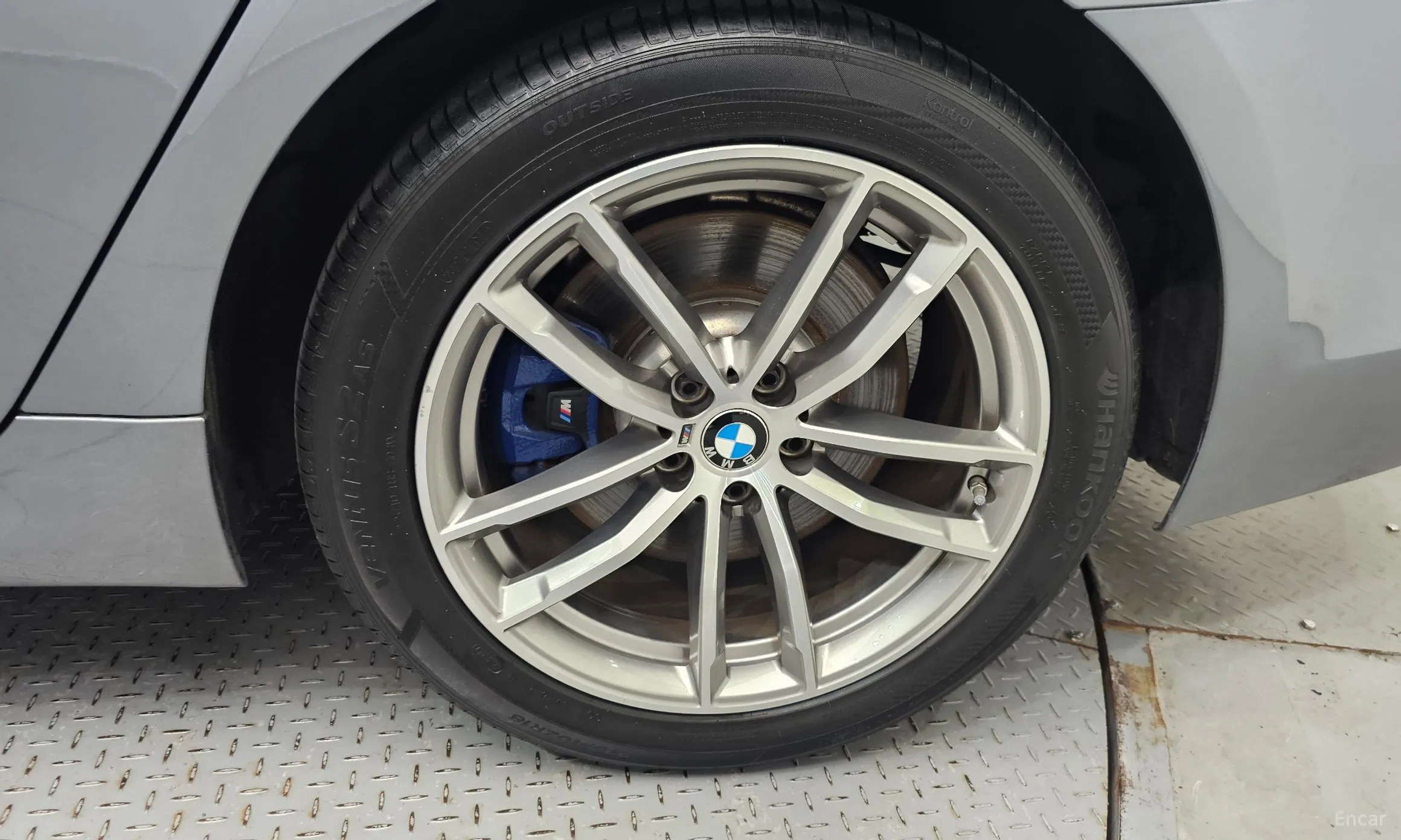 BMW 5 Series (G30) превью 5