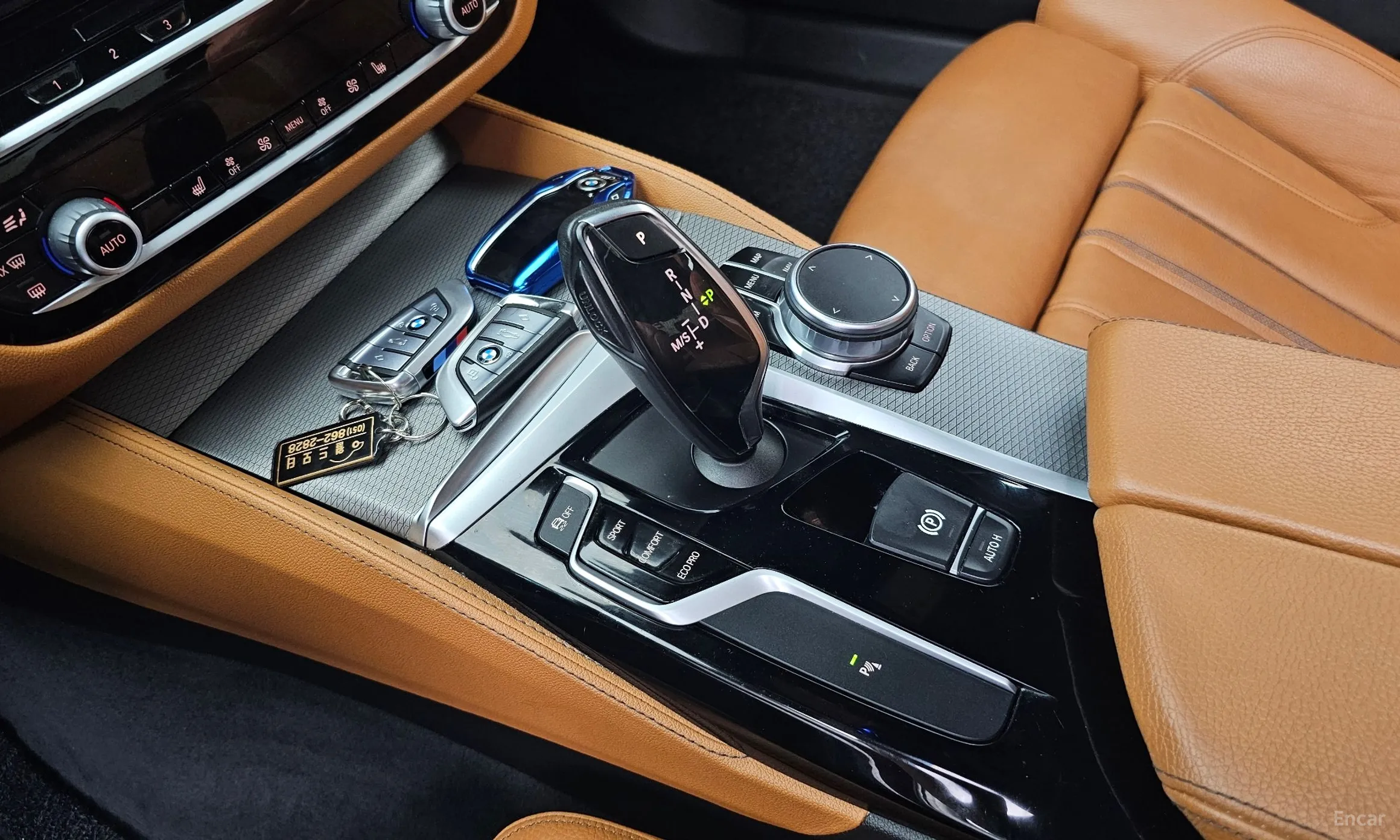 BMW 5 Series (G30) превью 9