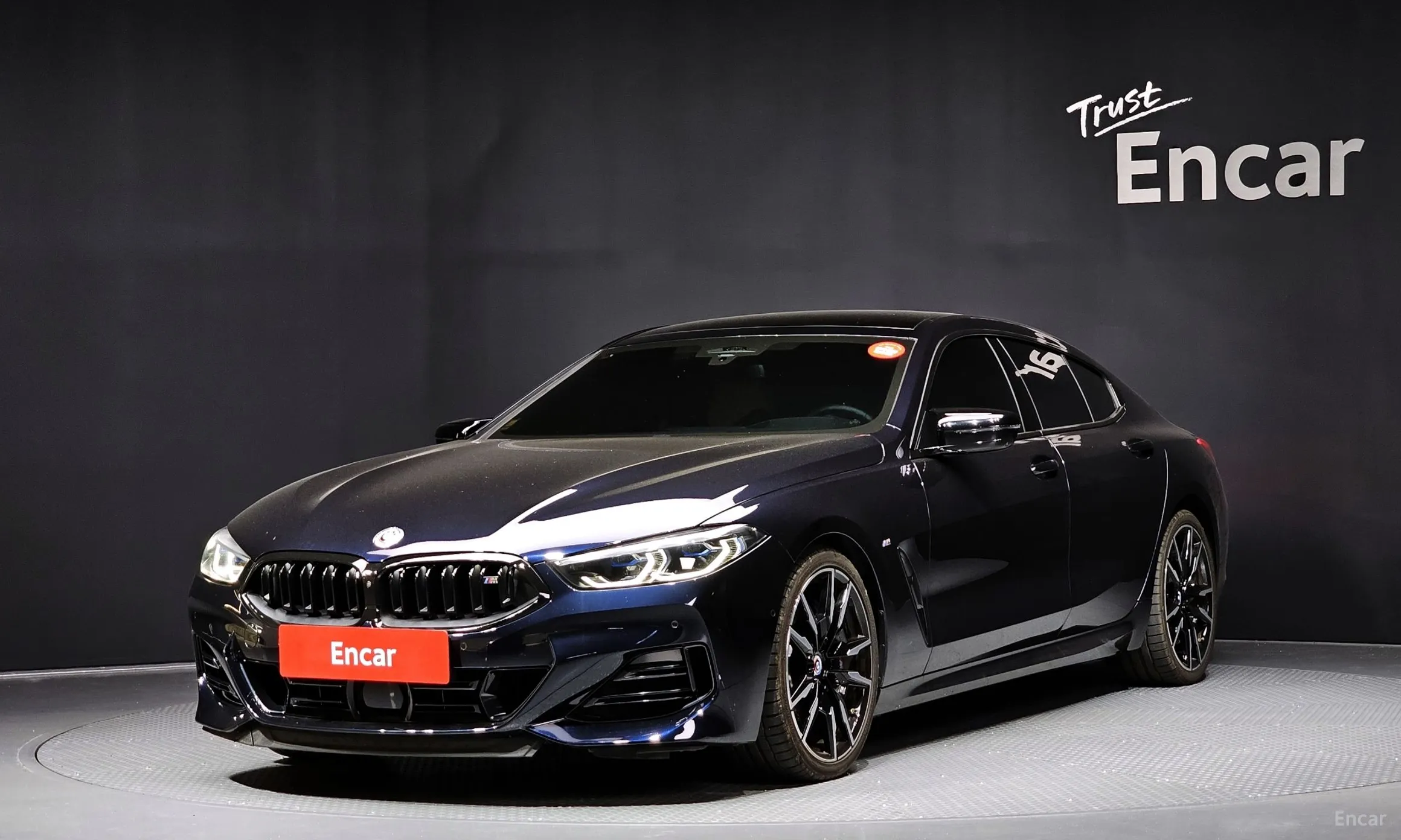 BMW 8-series (G15)