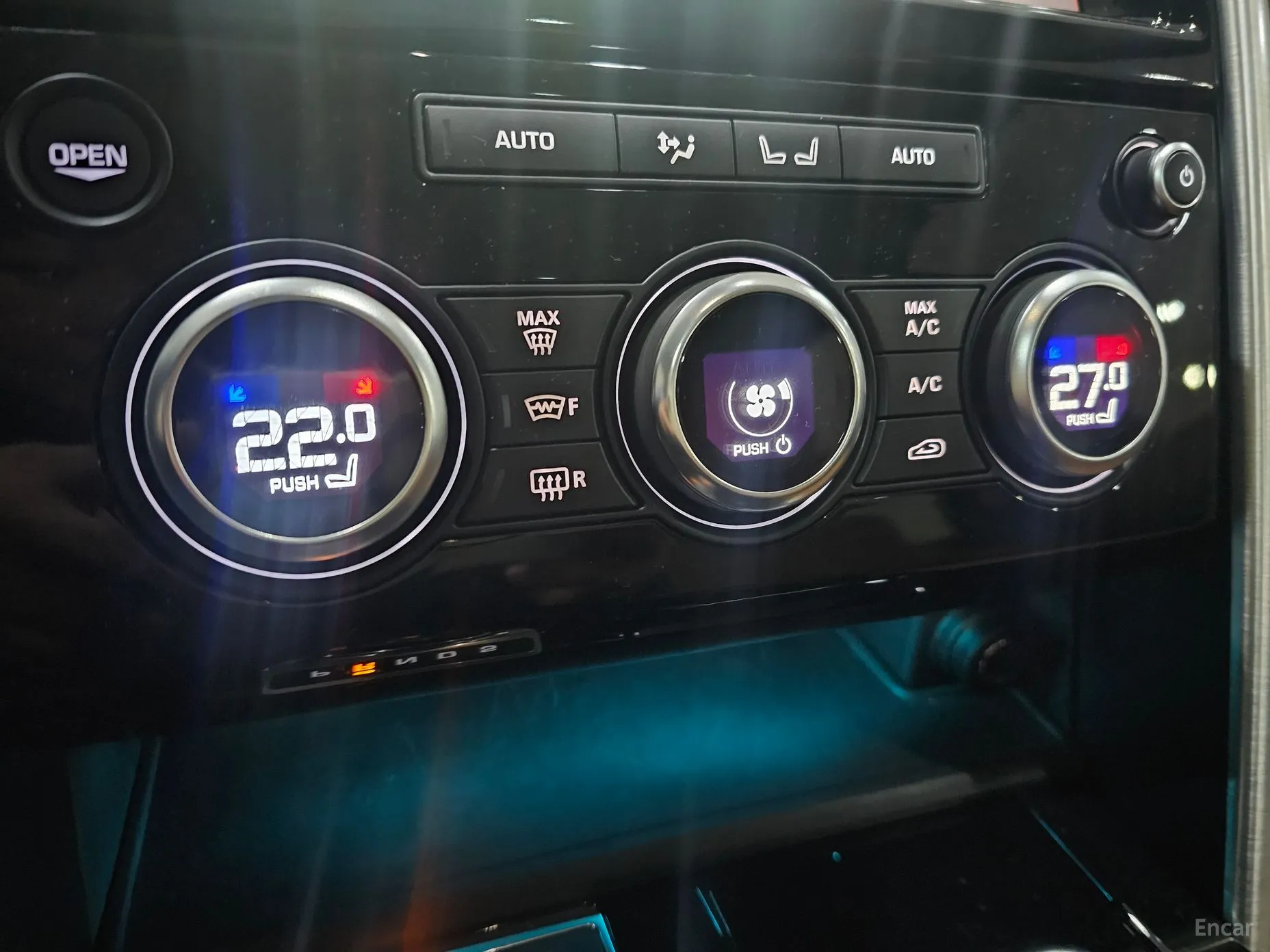 Land Rover Discovery 5 превью 12