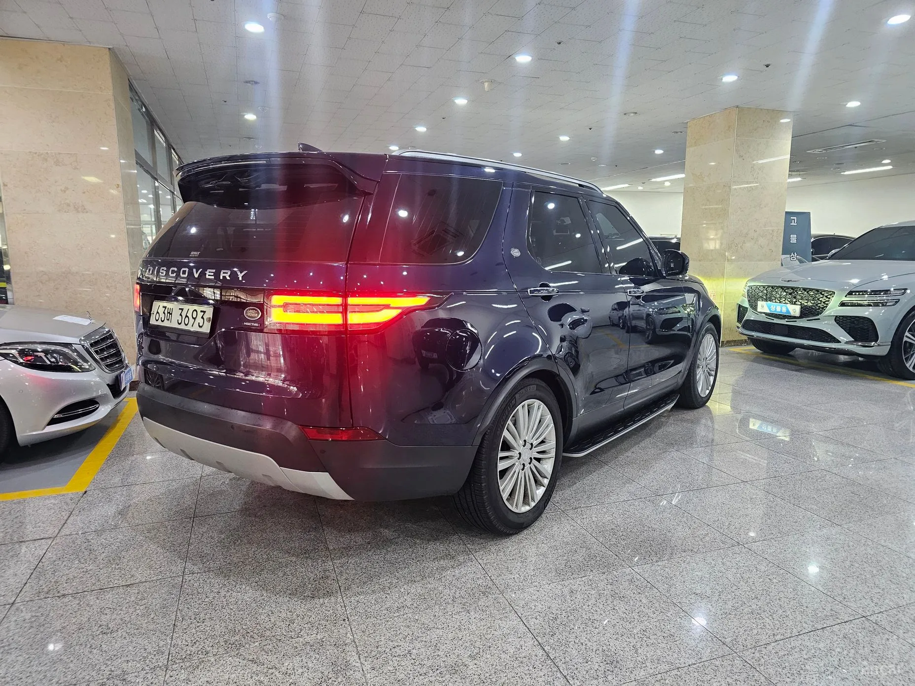 Land Rover Discovery 5 превью 4