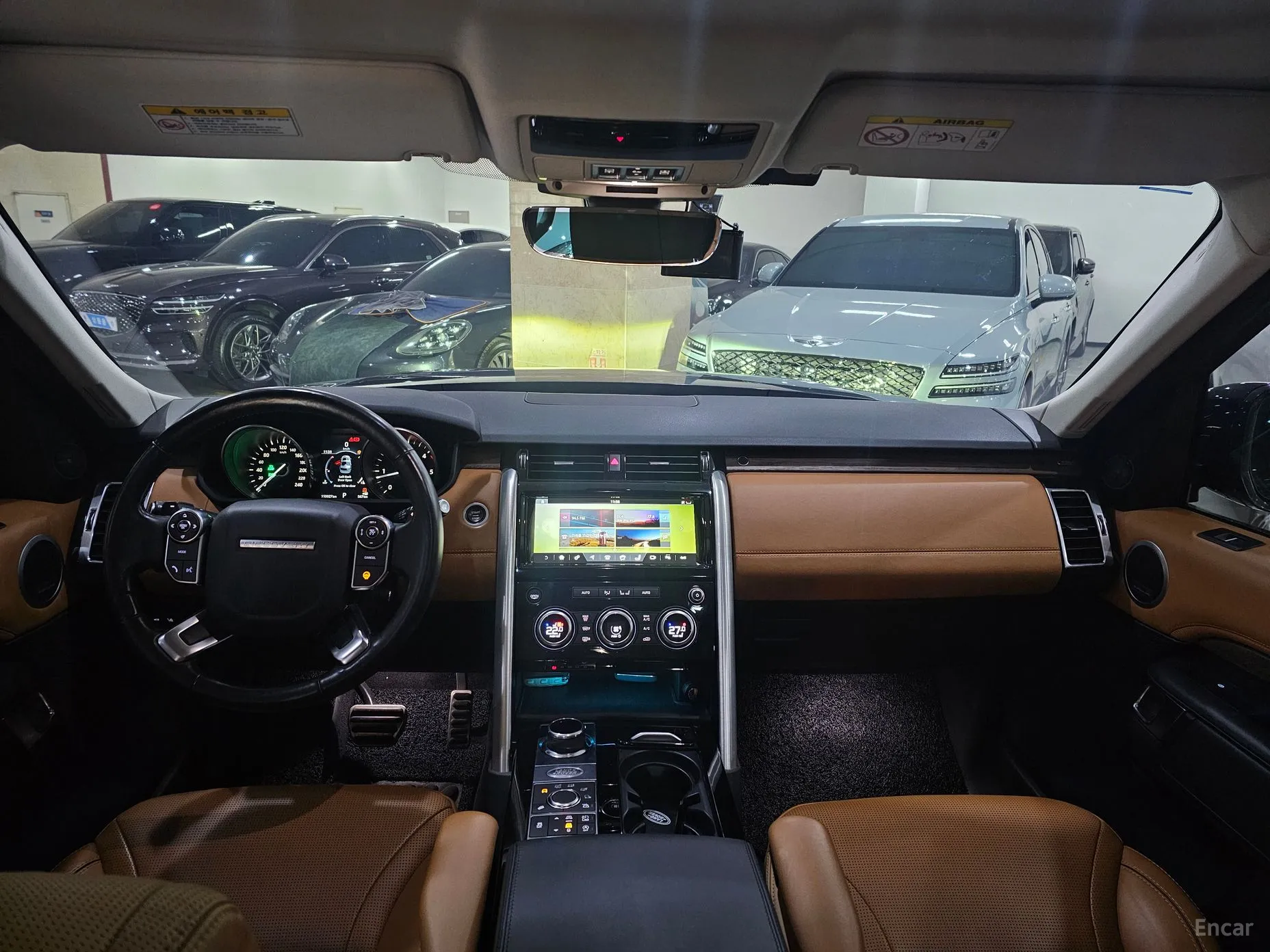 Land Rover Discovery 5 превью 8