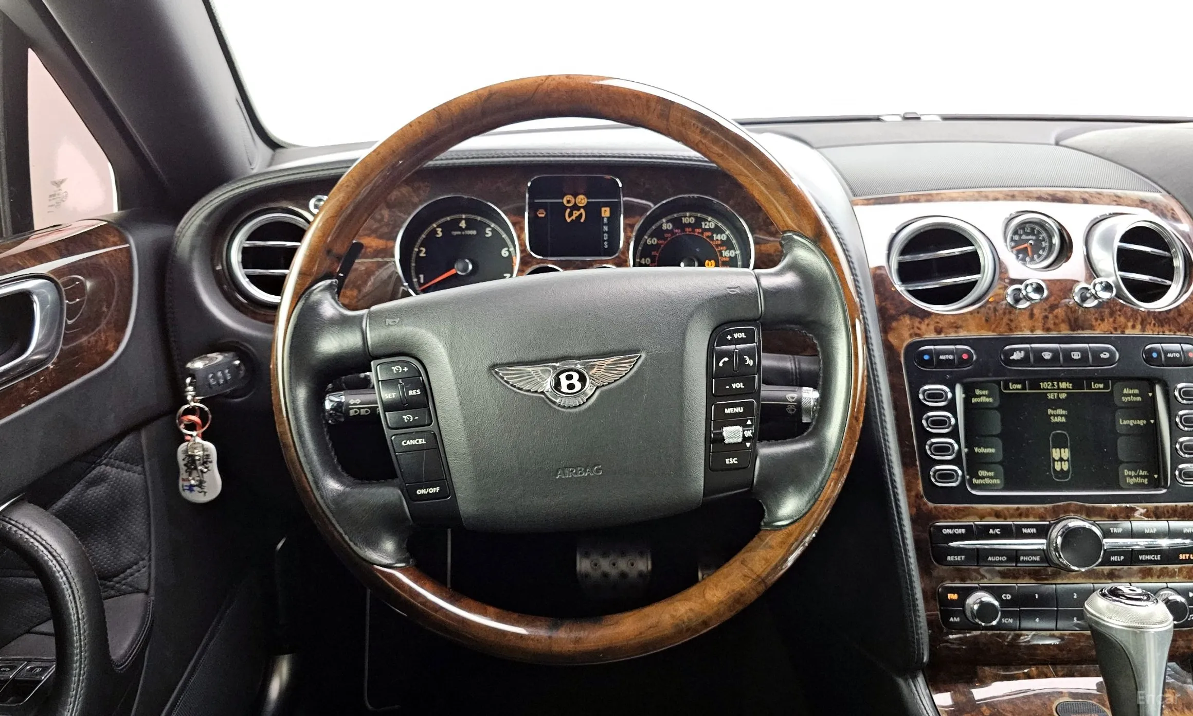 Bentley Flying Spur Gen 1 превью 13