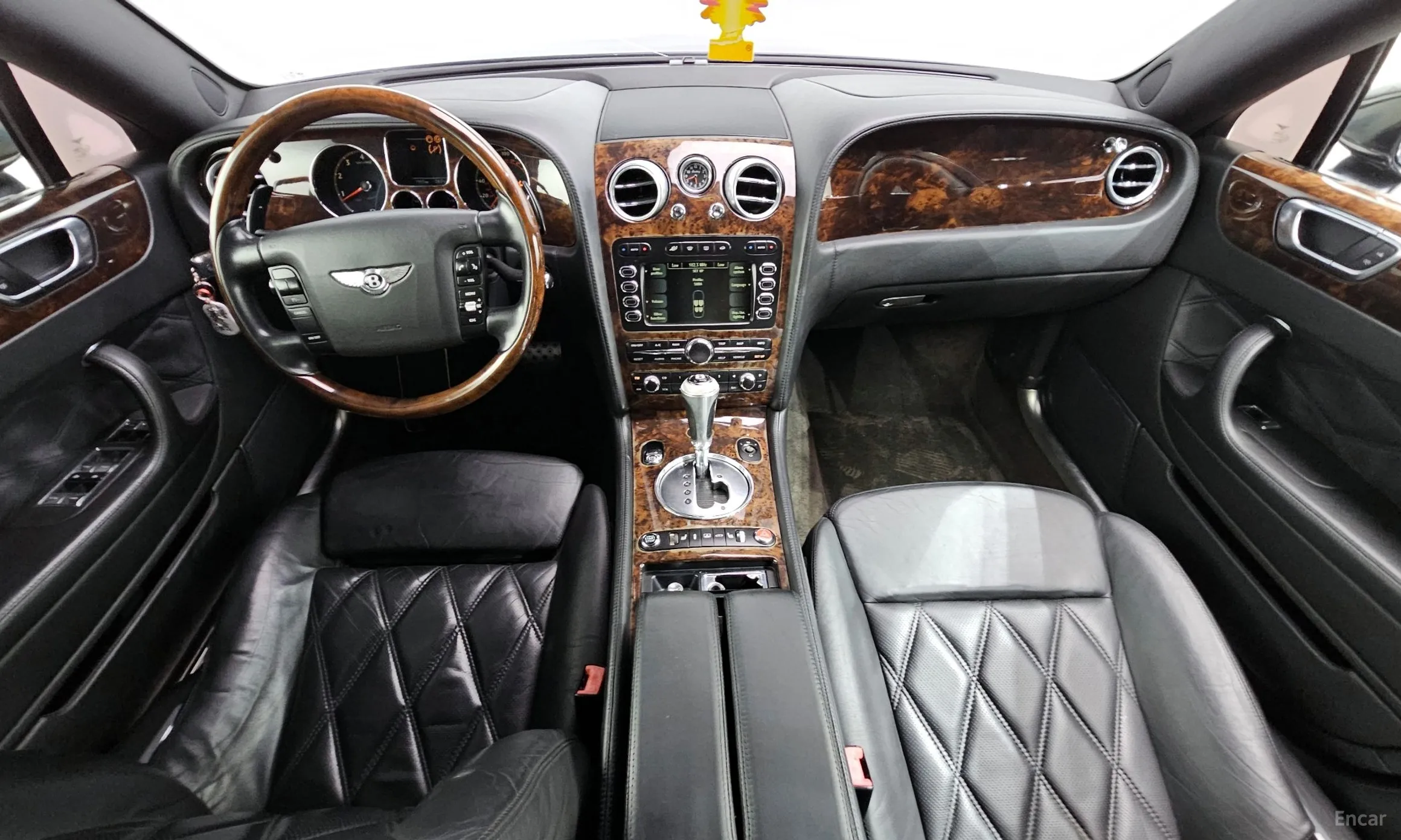 Bentley Flying Spur Gen 1 превью 7