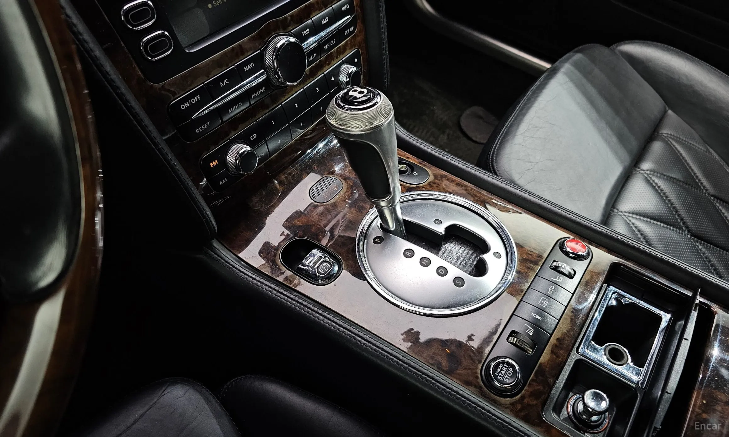 Bentley Flying Spur Gen 1 превью 9
