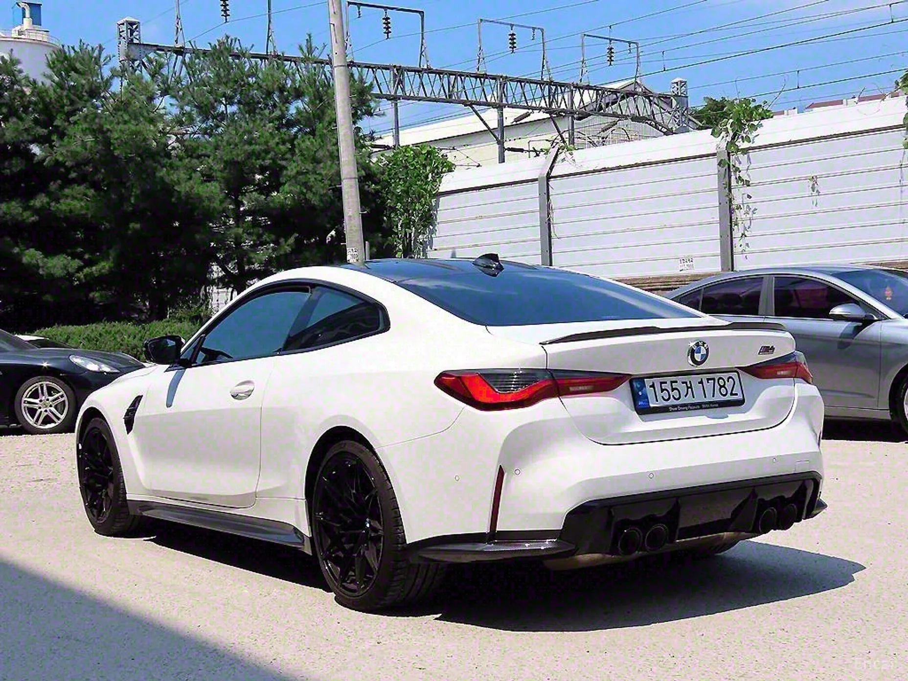 BMW M4 (G82)