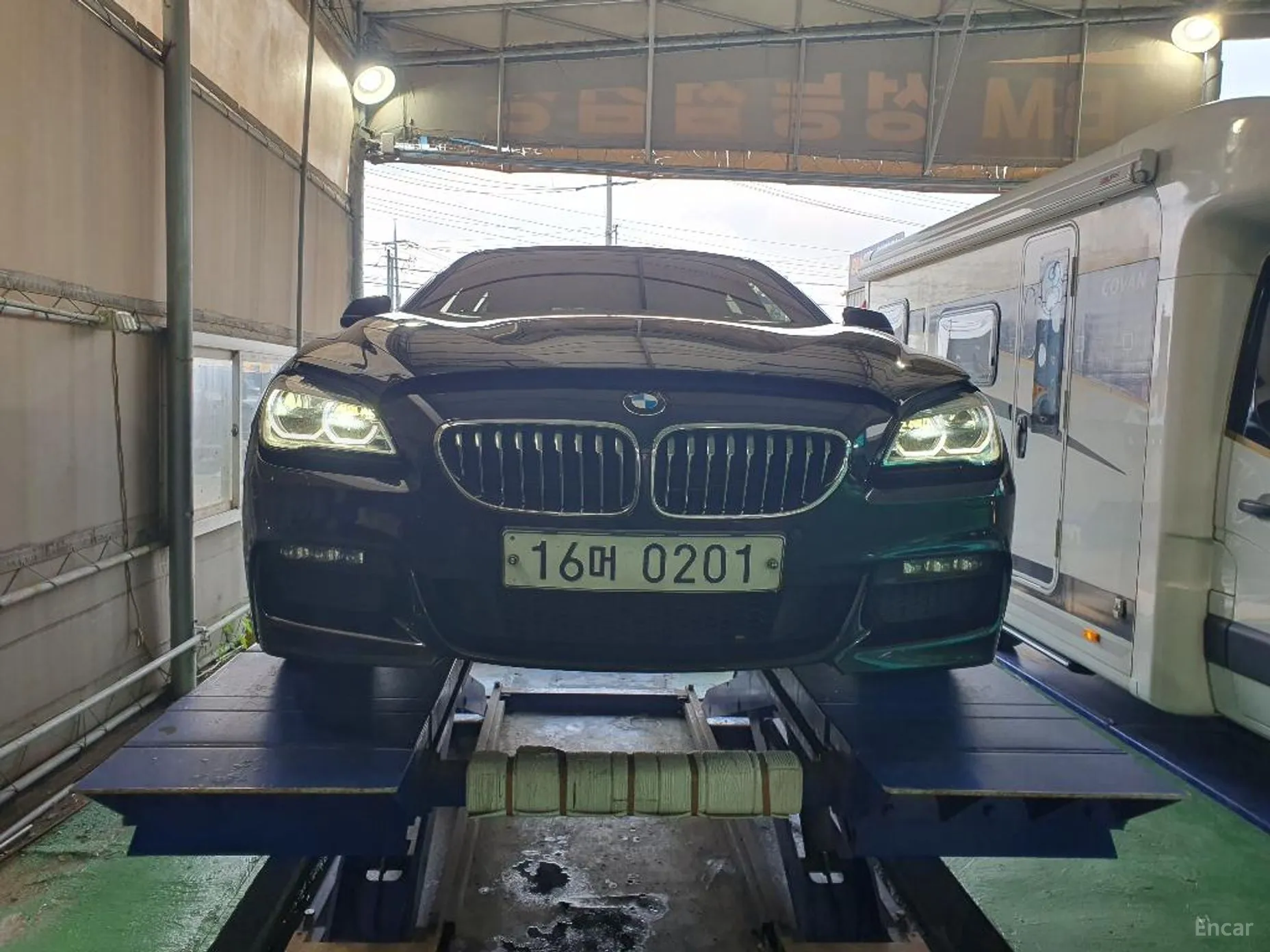 BMW 6 Series (F12)