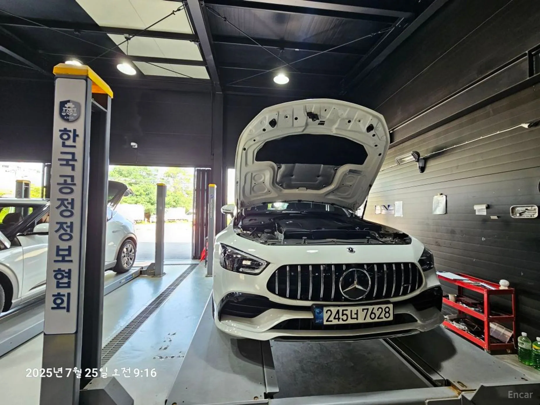 Mercedes Benz AMG GT
