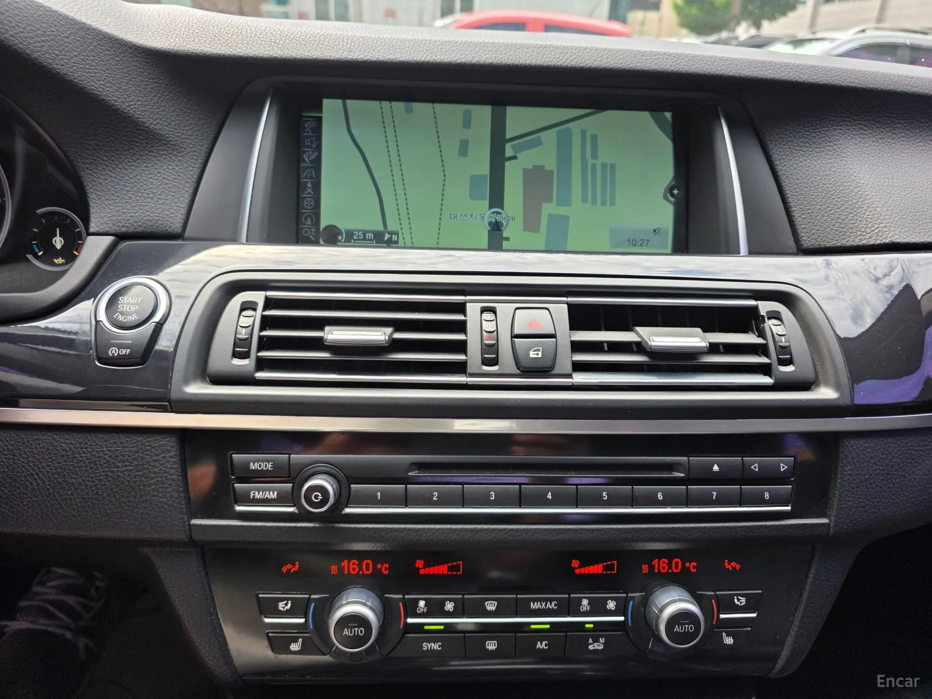 BMW 5 Series (F10) превью 6