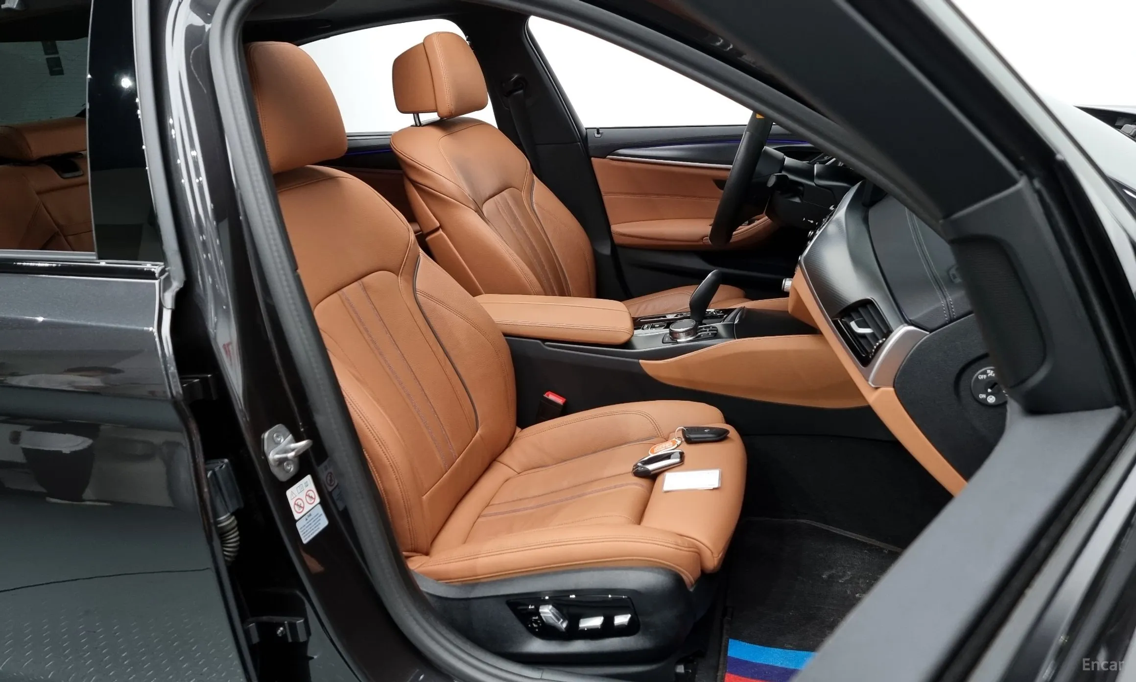 BMW 5 Series (G30) превью 10