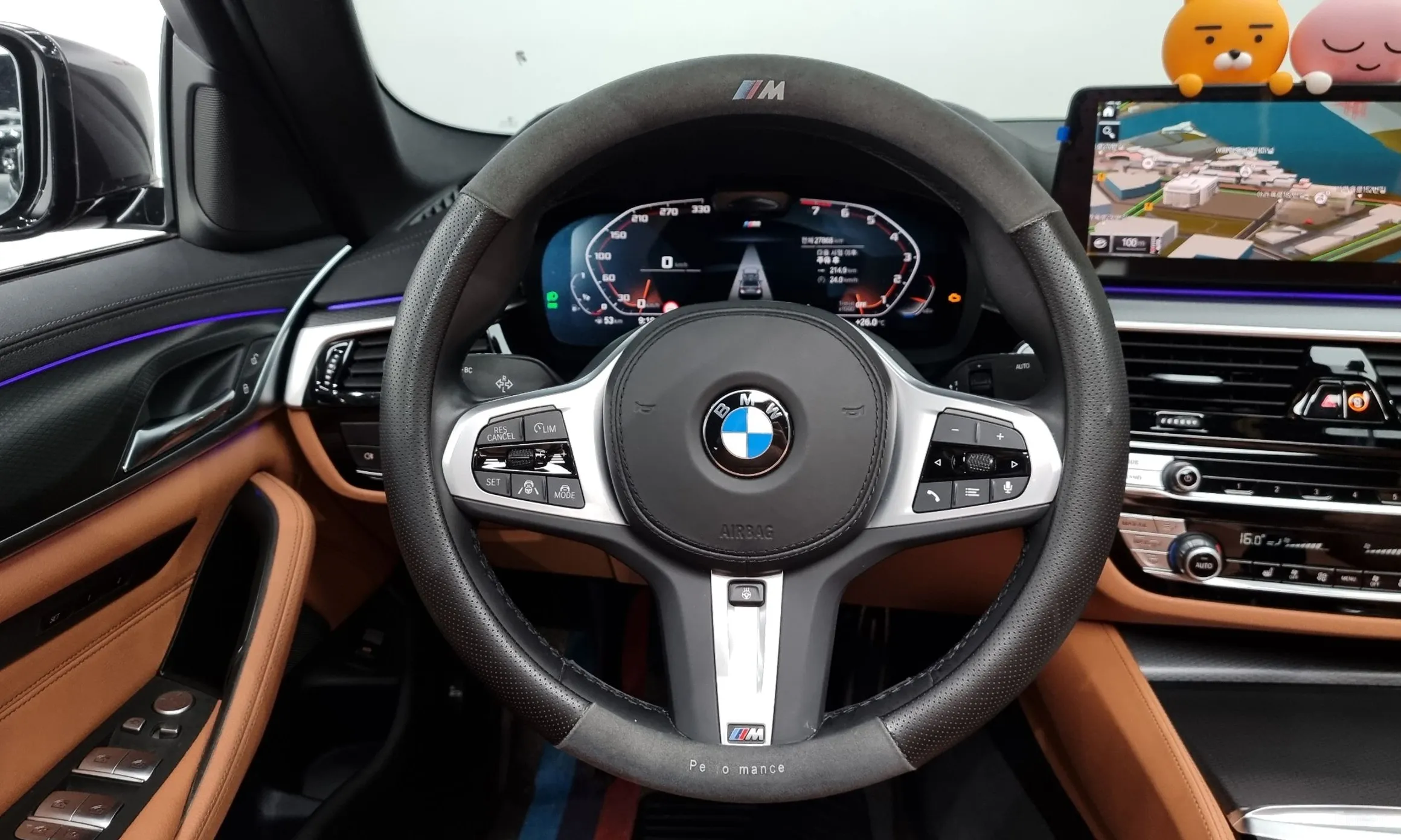 BMW 5 Series (G30) превью 13