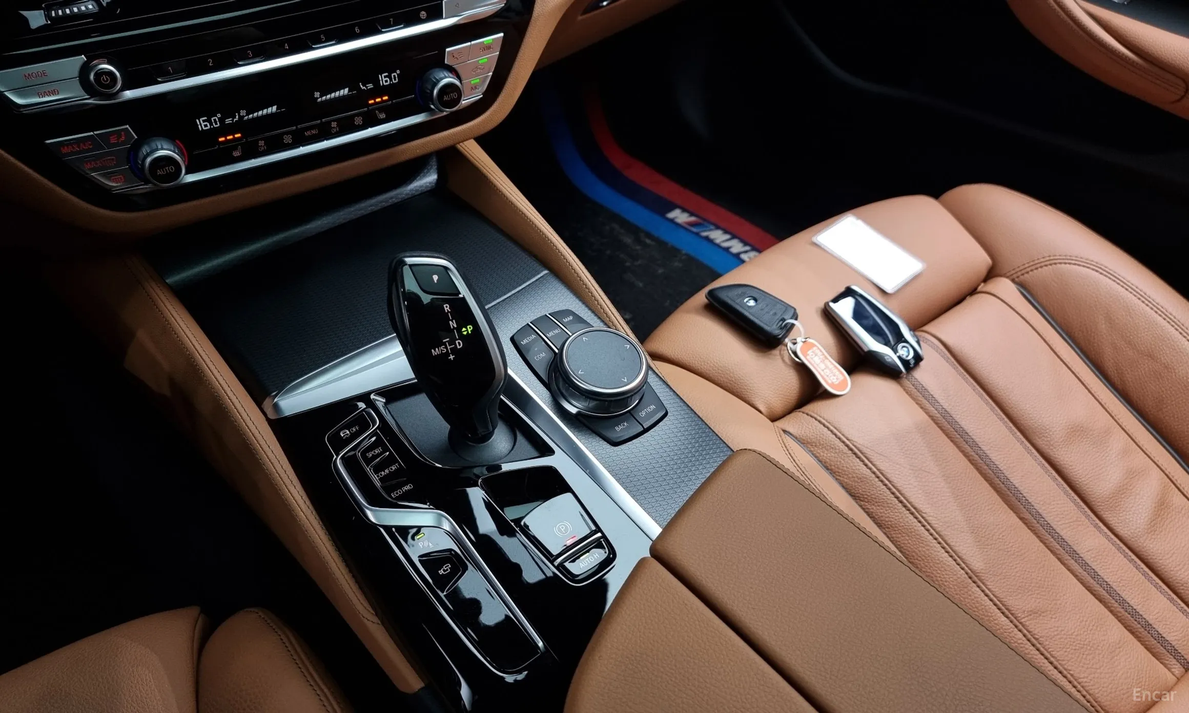 BMW 5 Series (G30) превью 9