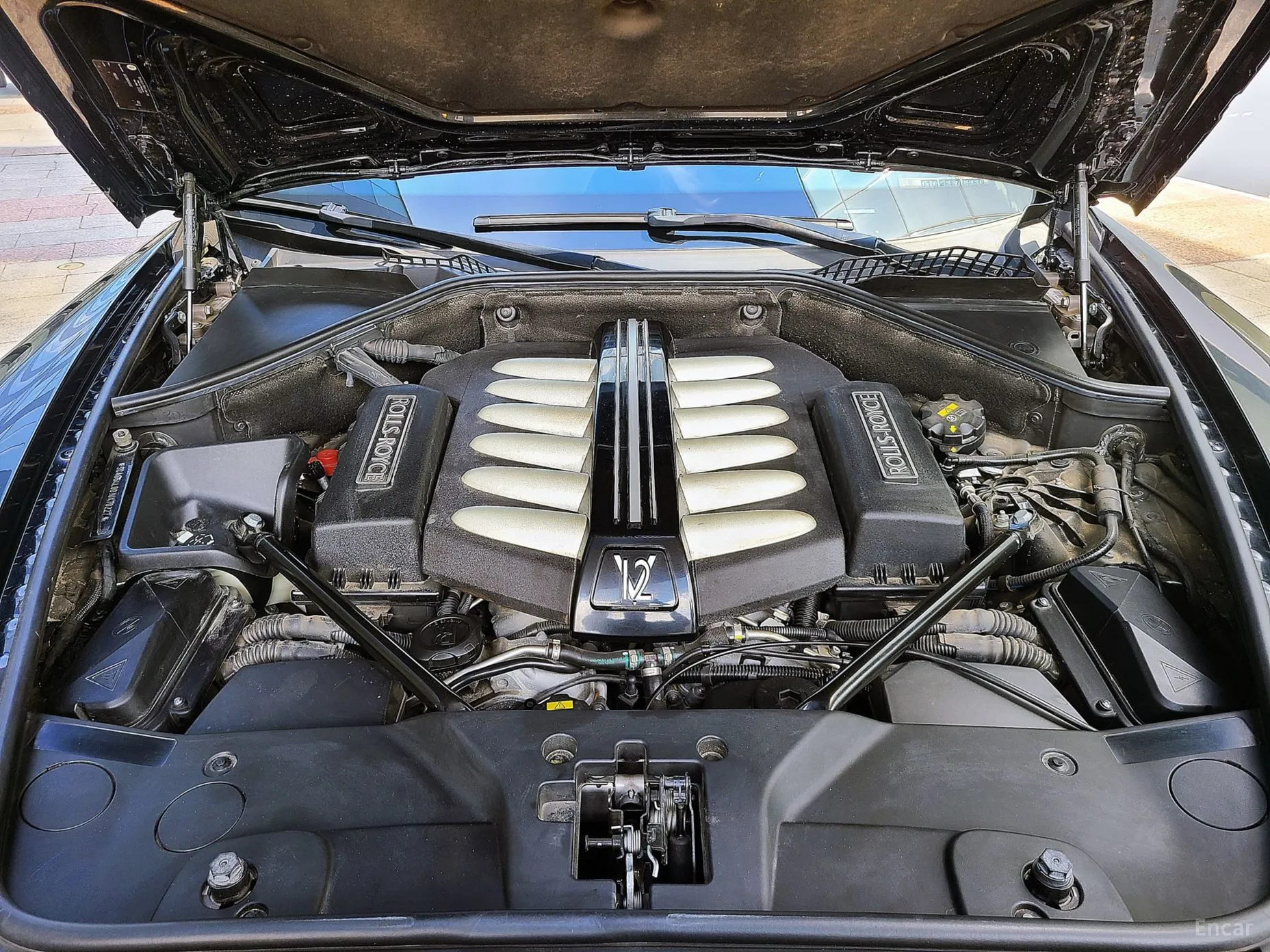 Rolls-Royce Ghost превью 19