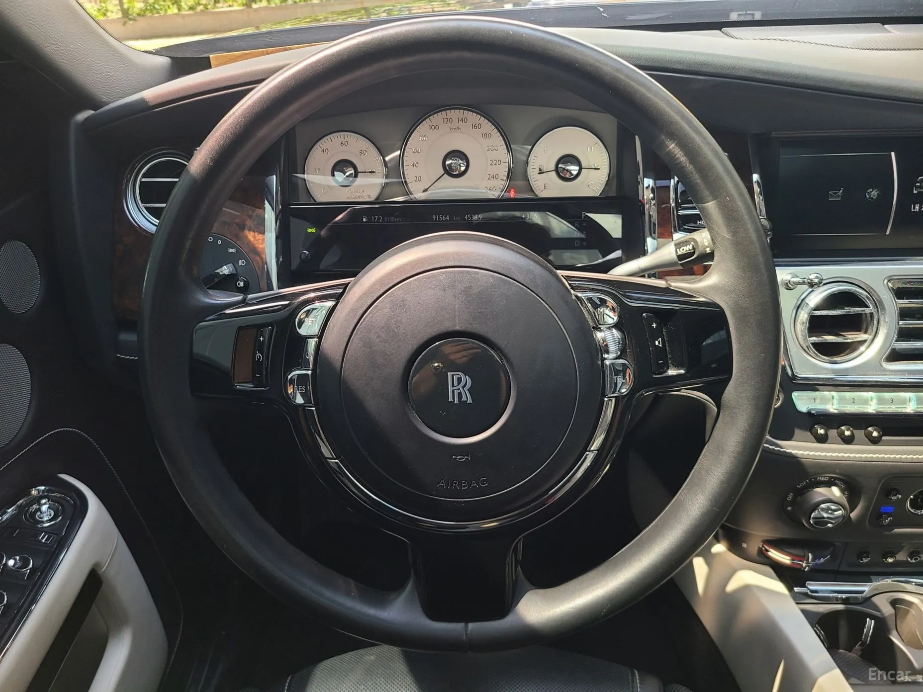 Rolls-Royce Ghost превью 8