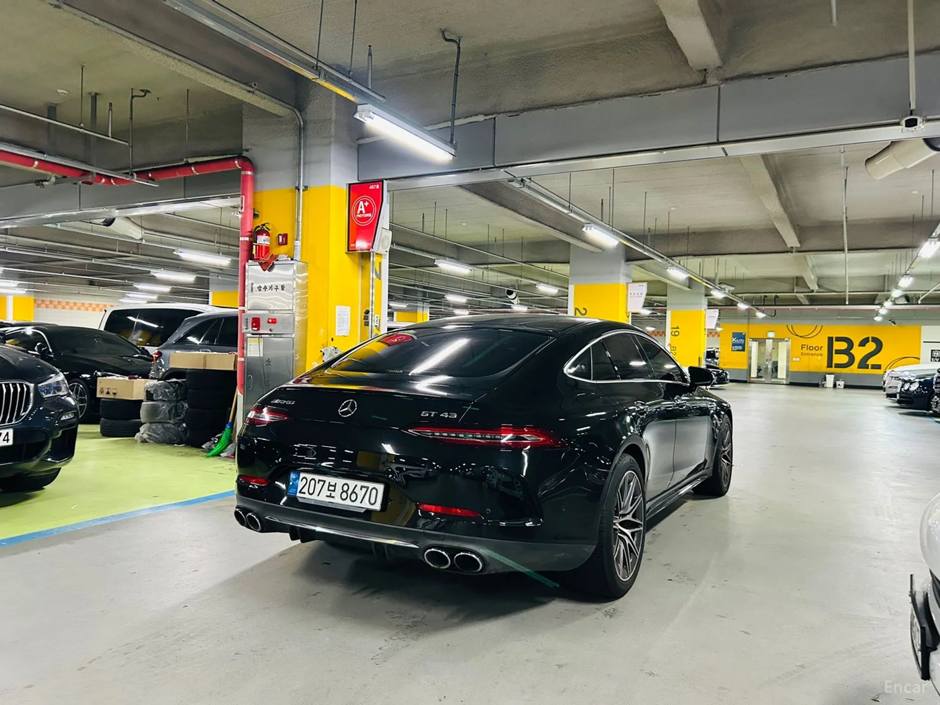 Mercedes Benz AMG GT превью 3
