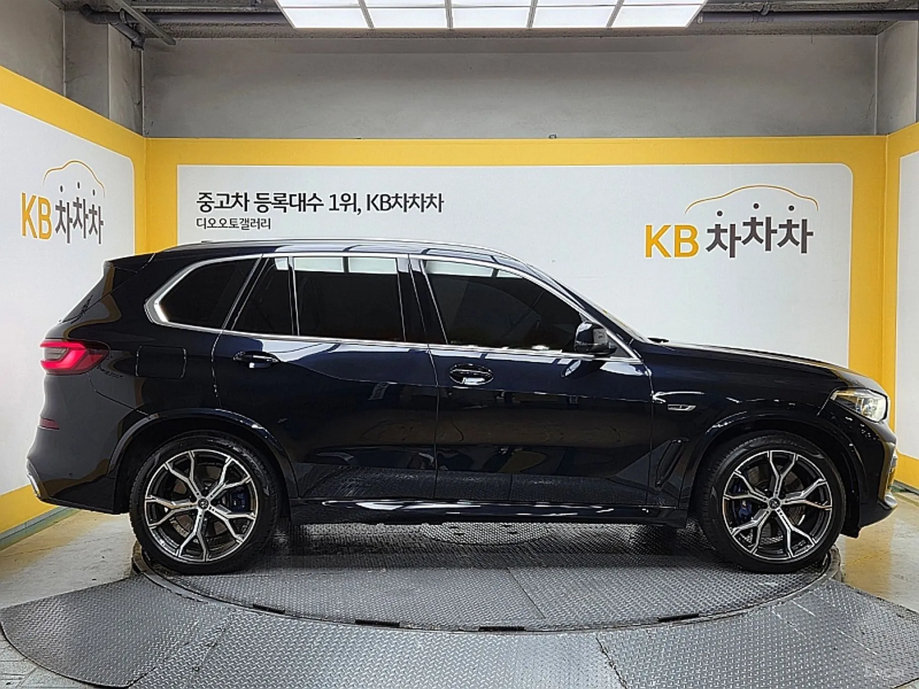 BMW X5 (G05) превью 4