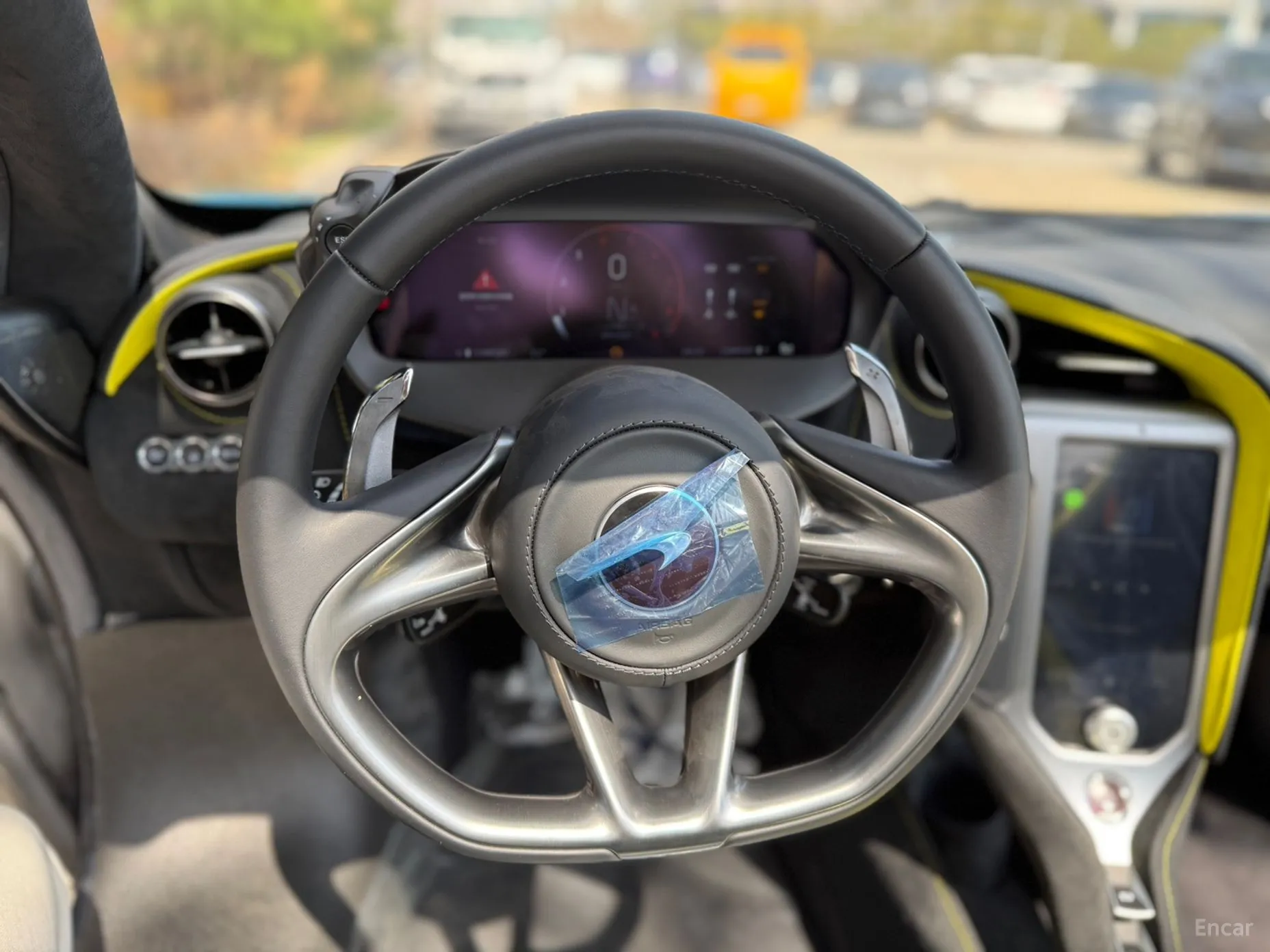 McLaren 750S превью 15