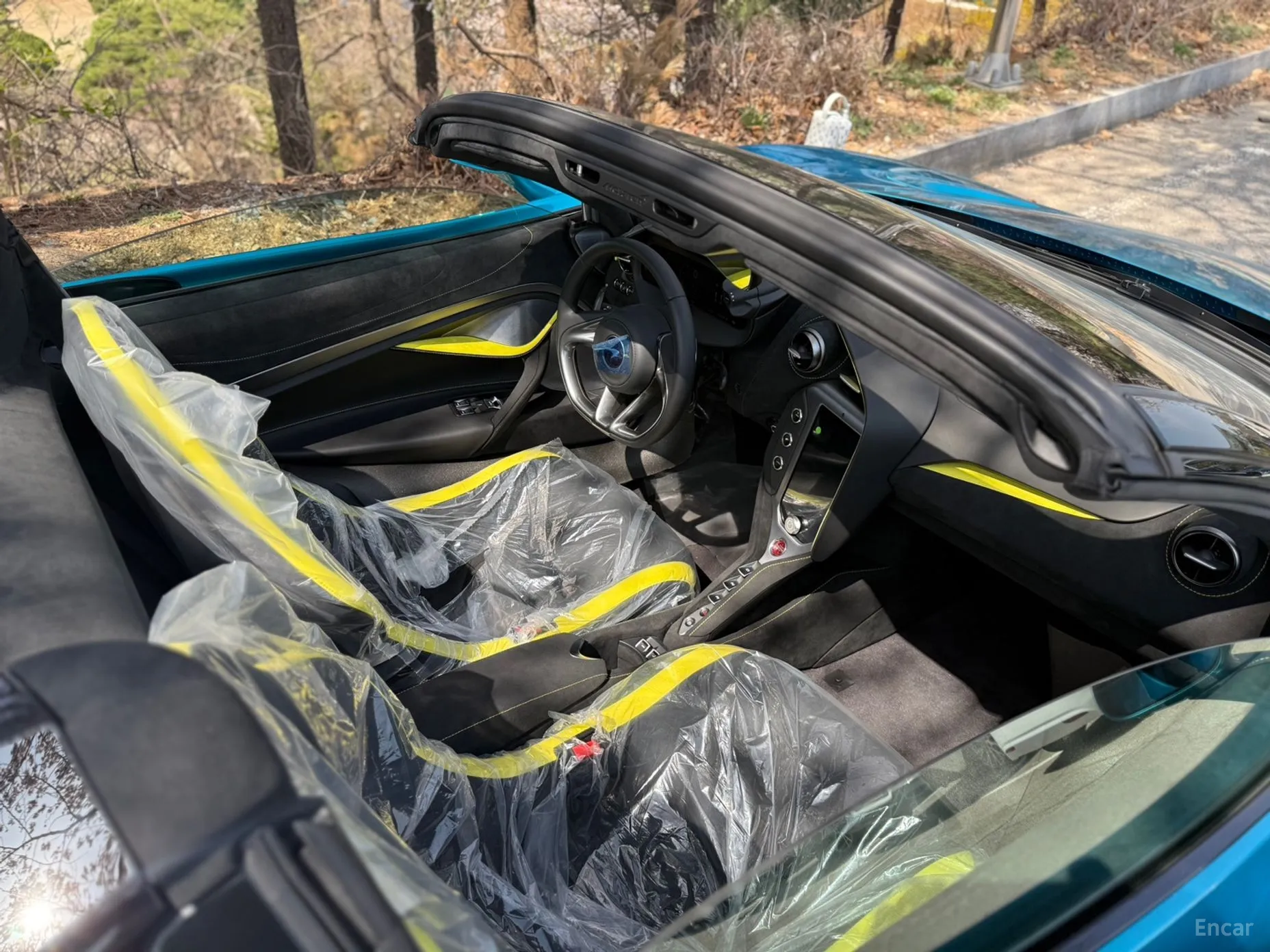 McLaren 750S превью 18