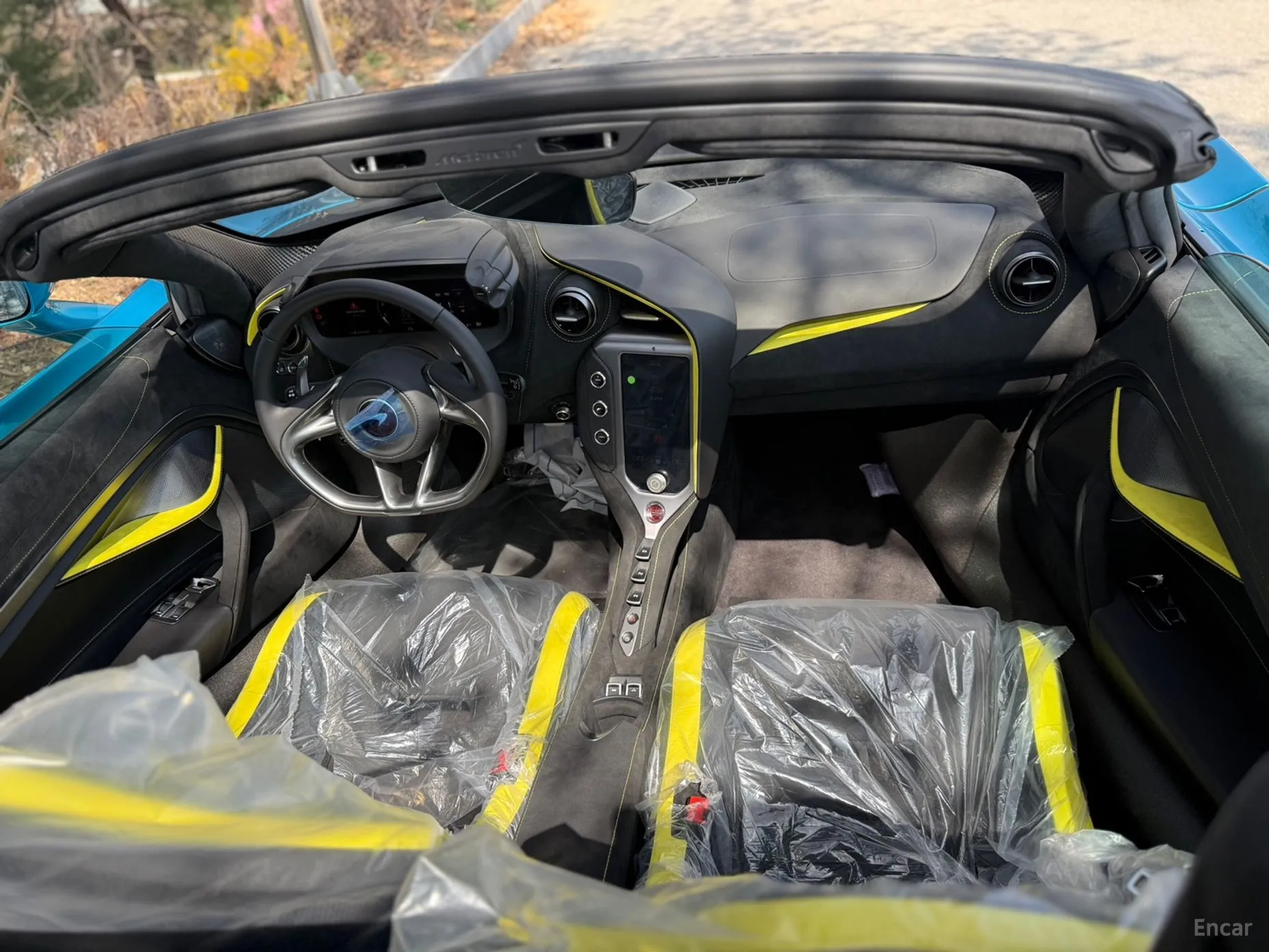 McLaren 750S превью 19
