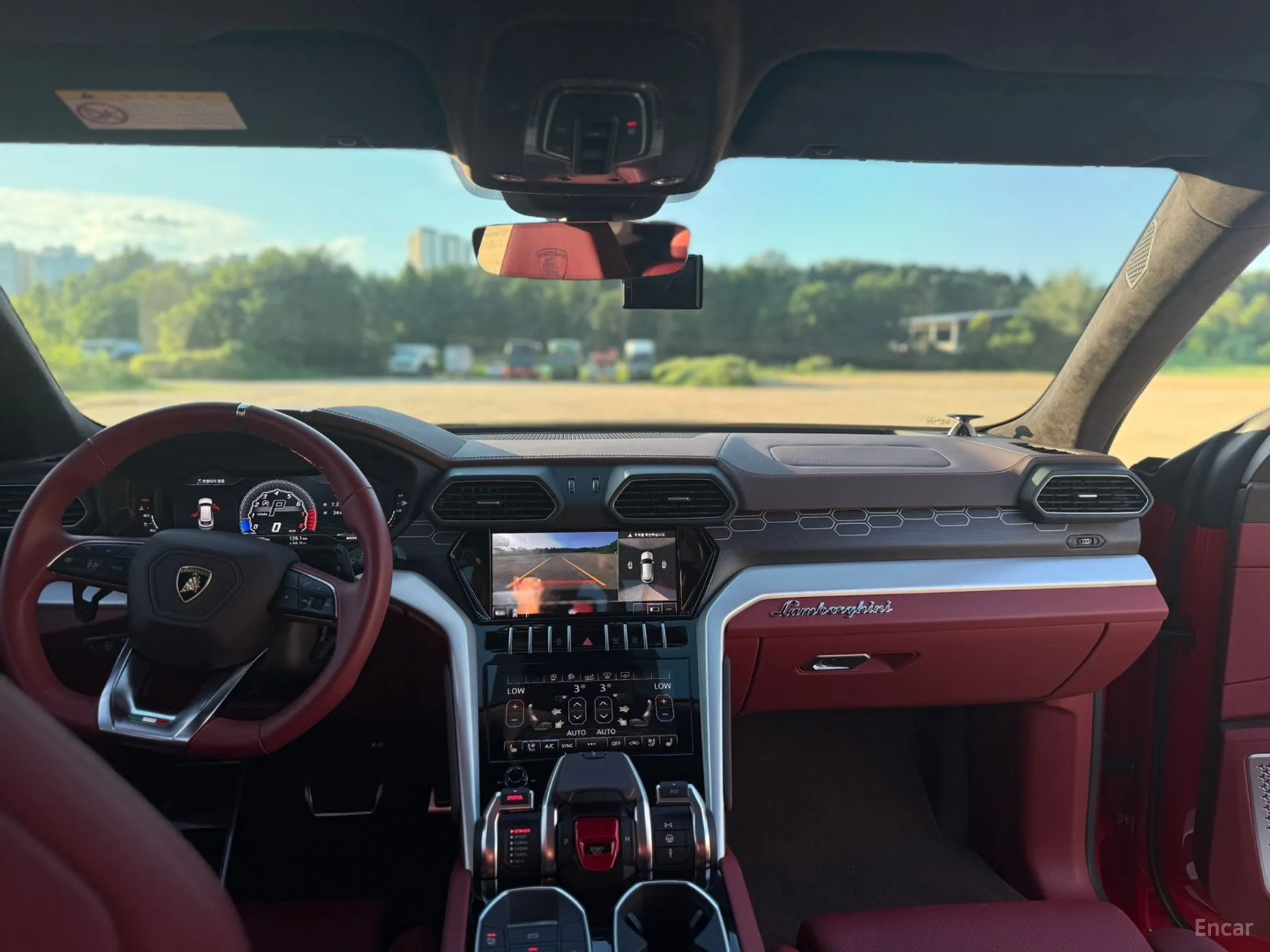 Lamborghini Urus превью 11