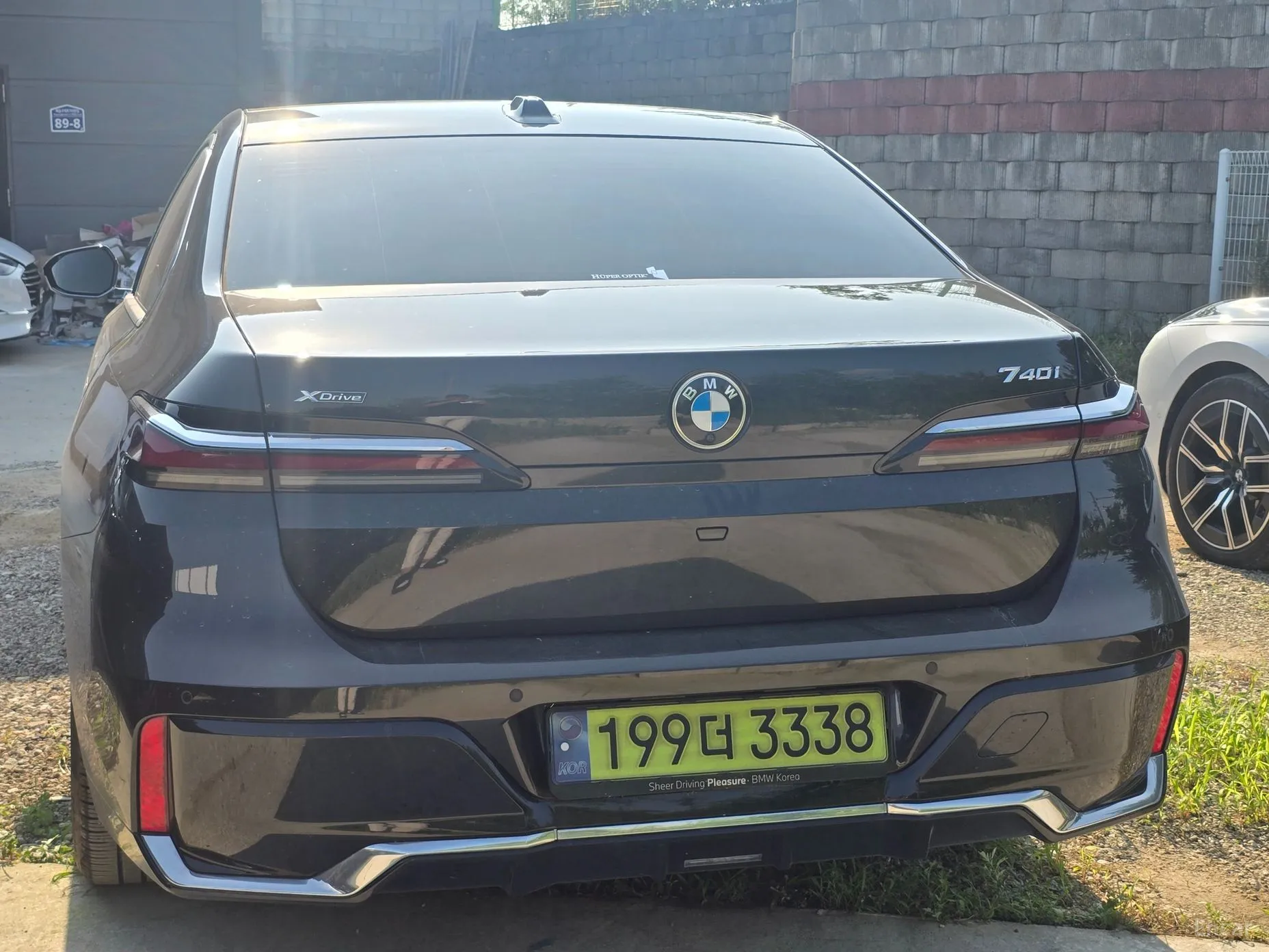 BMW 7 Series (G70) превью 3