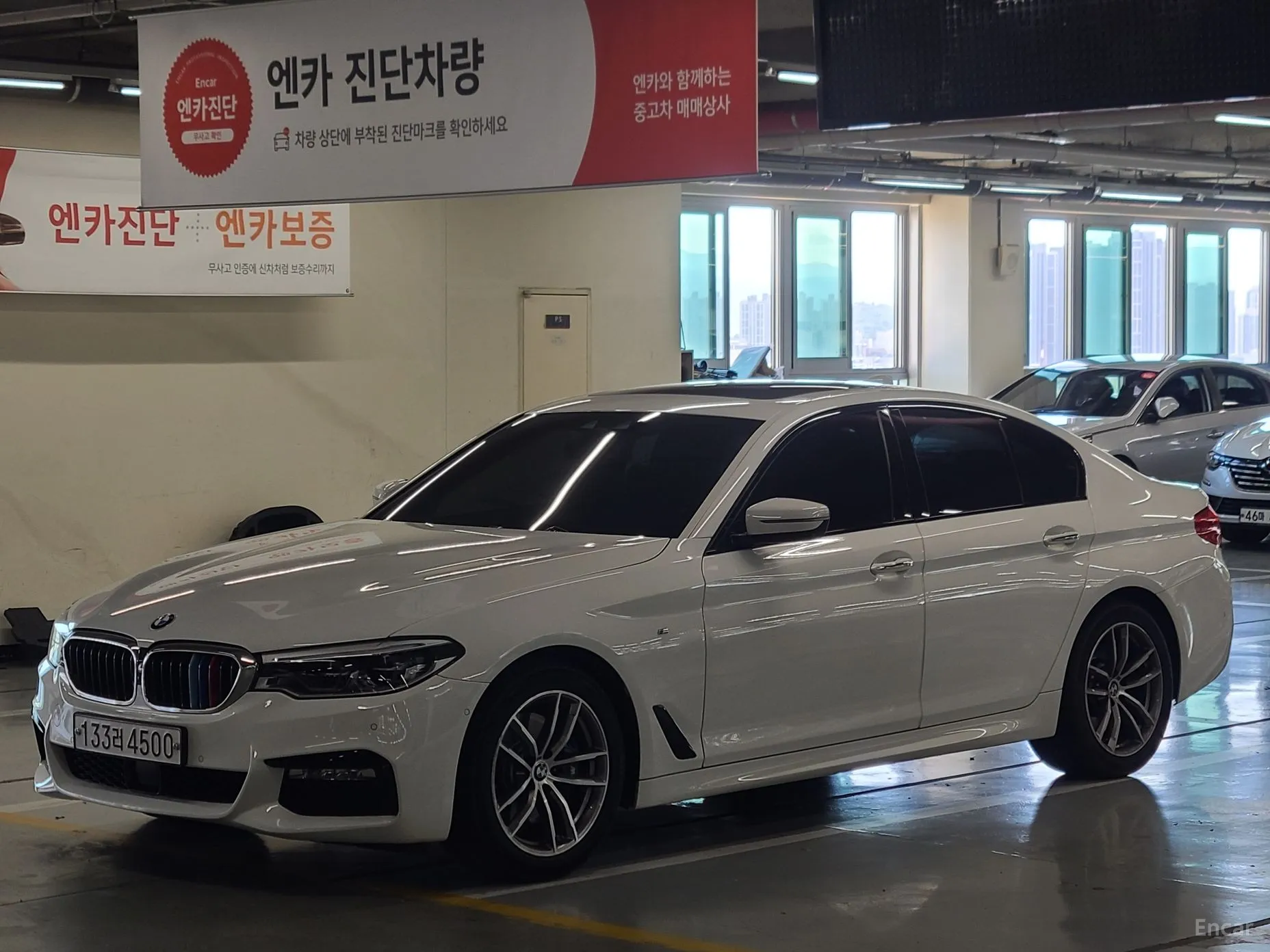 BMW 5 Series (G30) превью 2