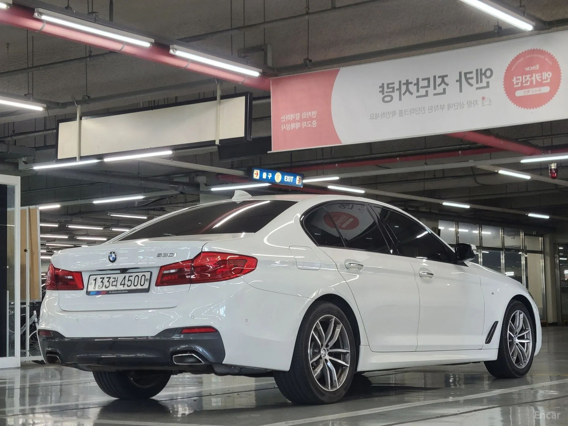 BMW 5 Series (G30) превью 3