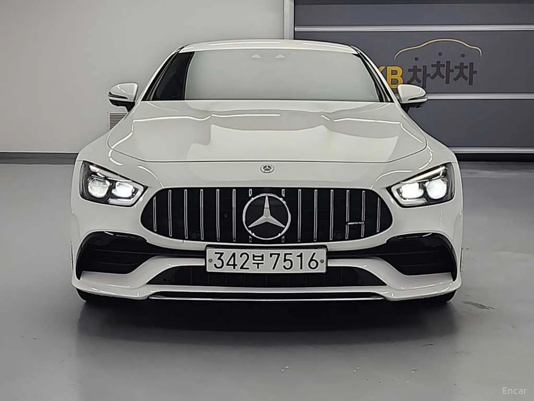 Mercedes Benz AMG GT превью 2